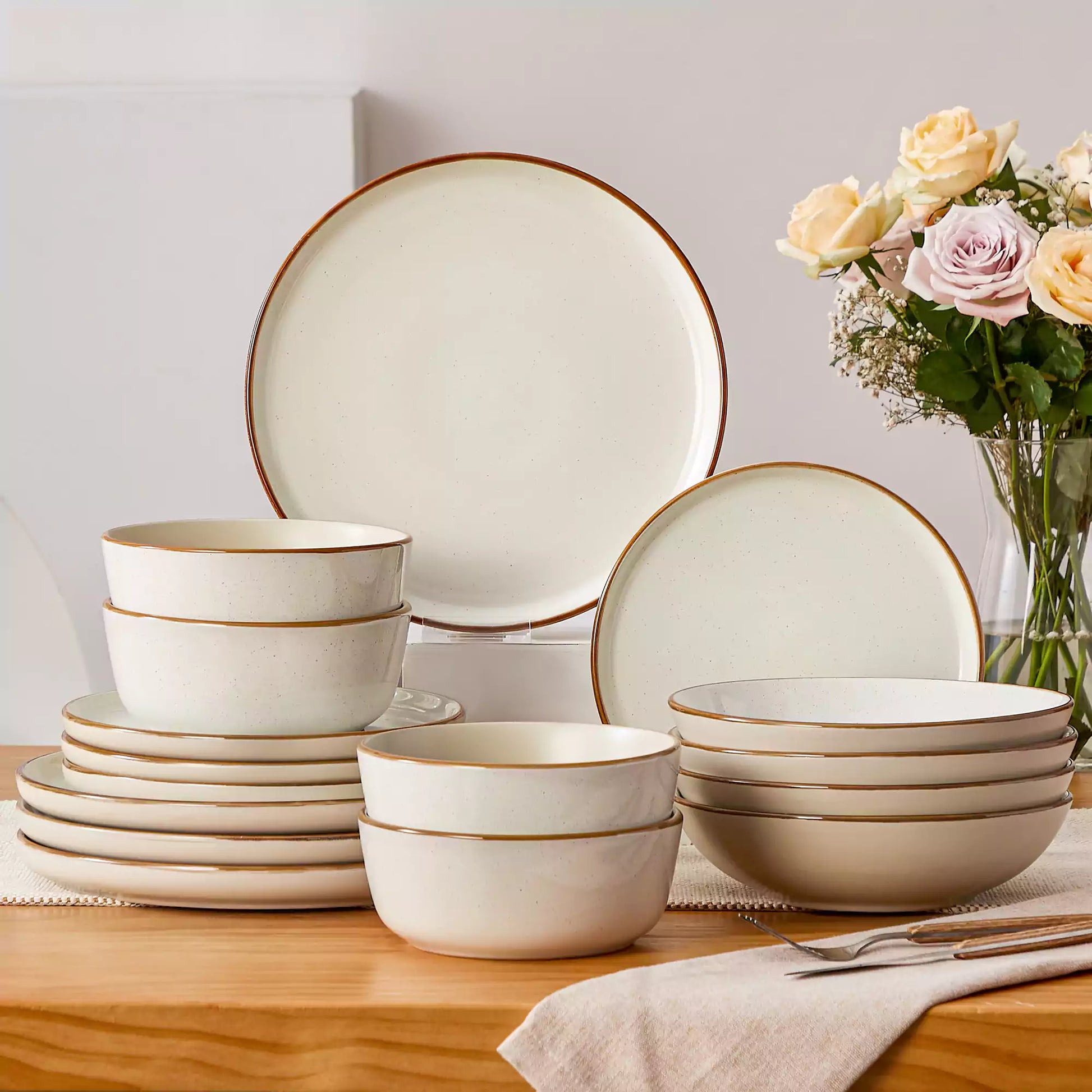 Reno 16 Piece Dinnerware Set