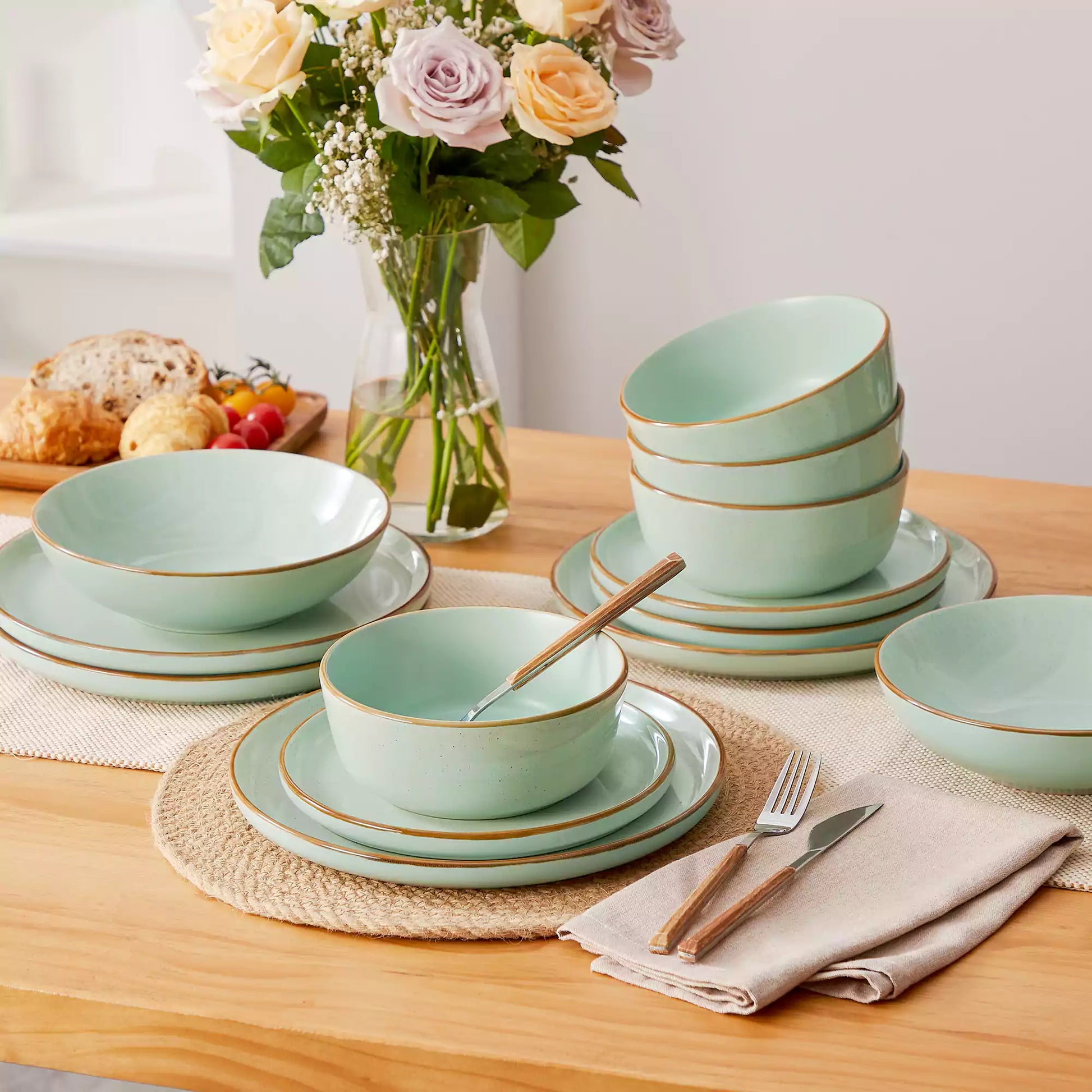 Reno 16 Piece Dinnerware Set