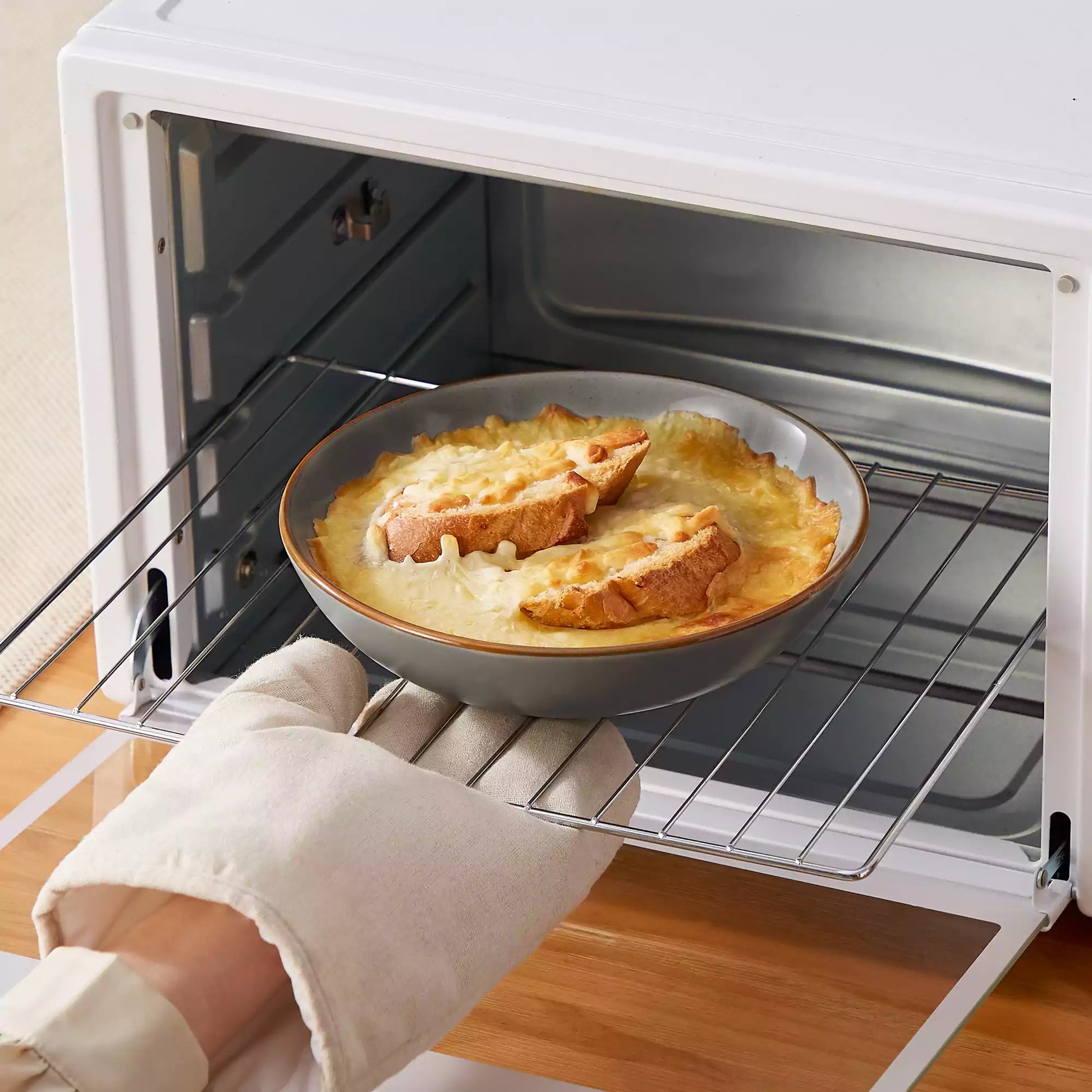 Reno 16 Piece Dinnerware Set