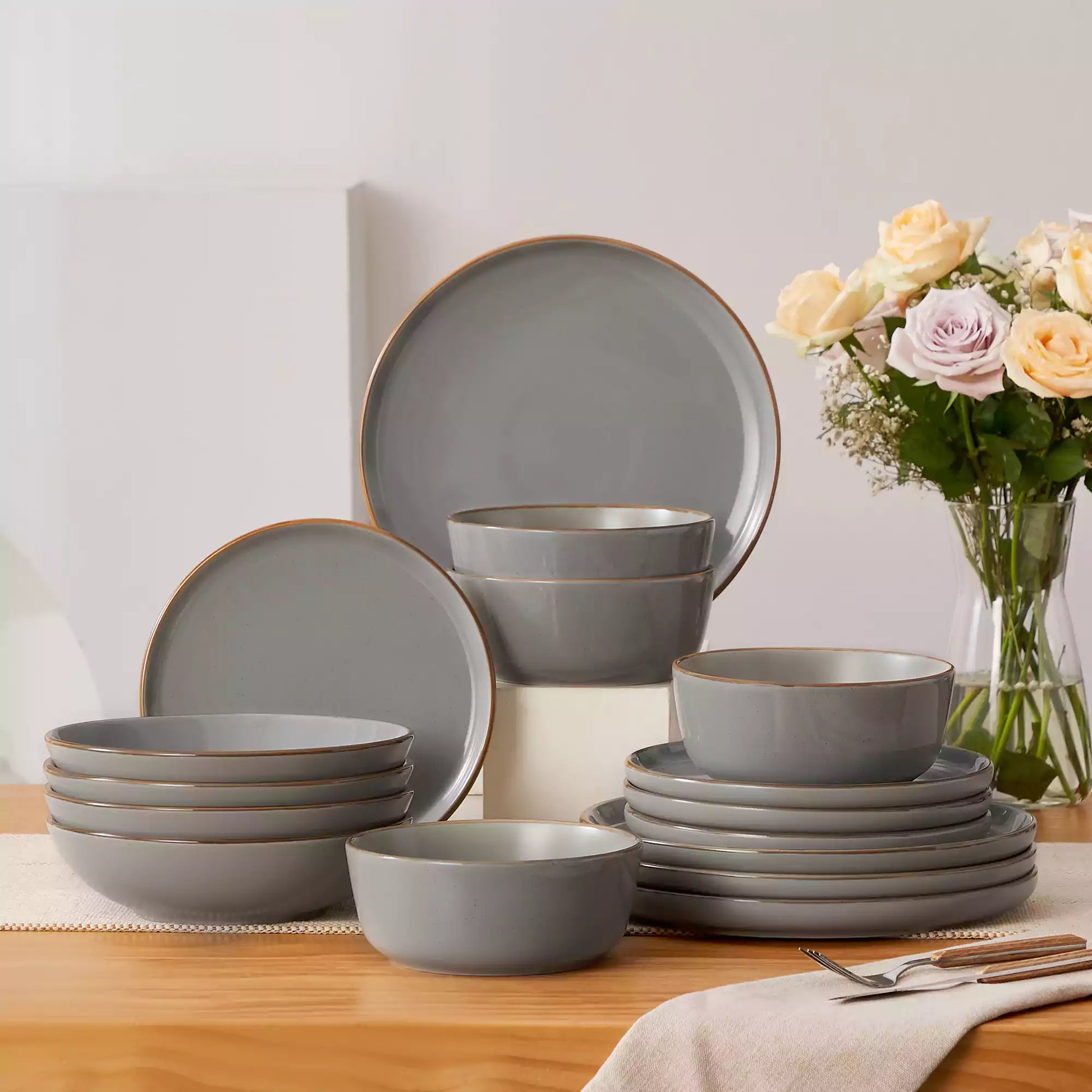 Reno 16 Piece Dinnerware Set