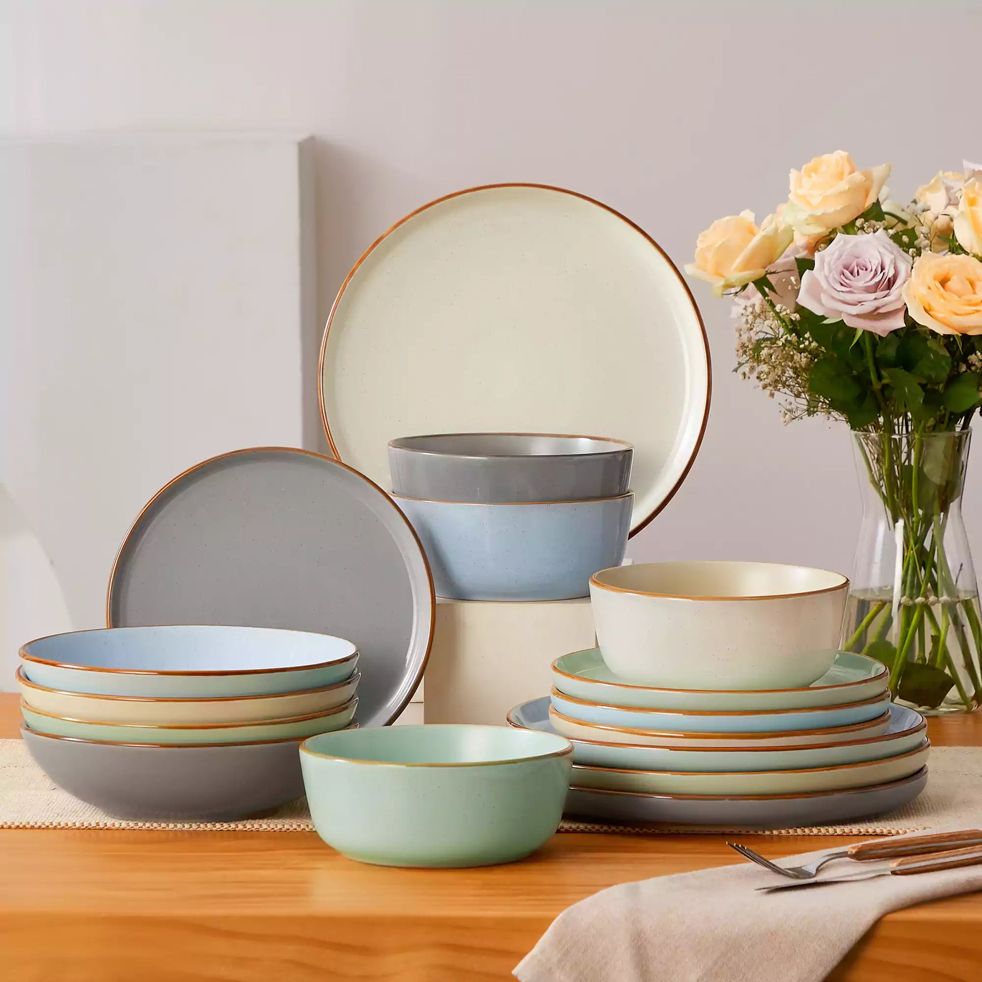 Reno 16 Piece Dinnerware Set