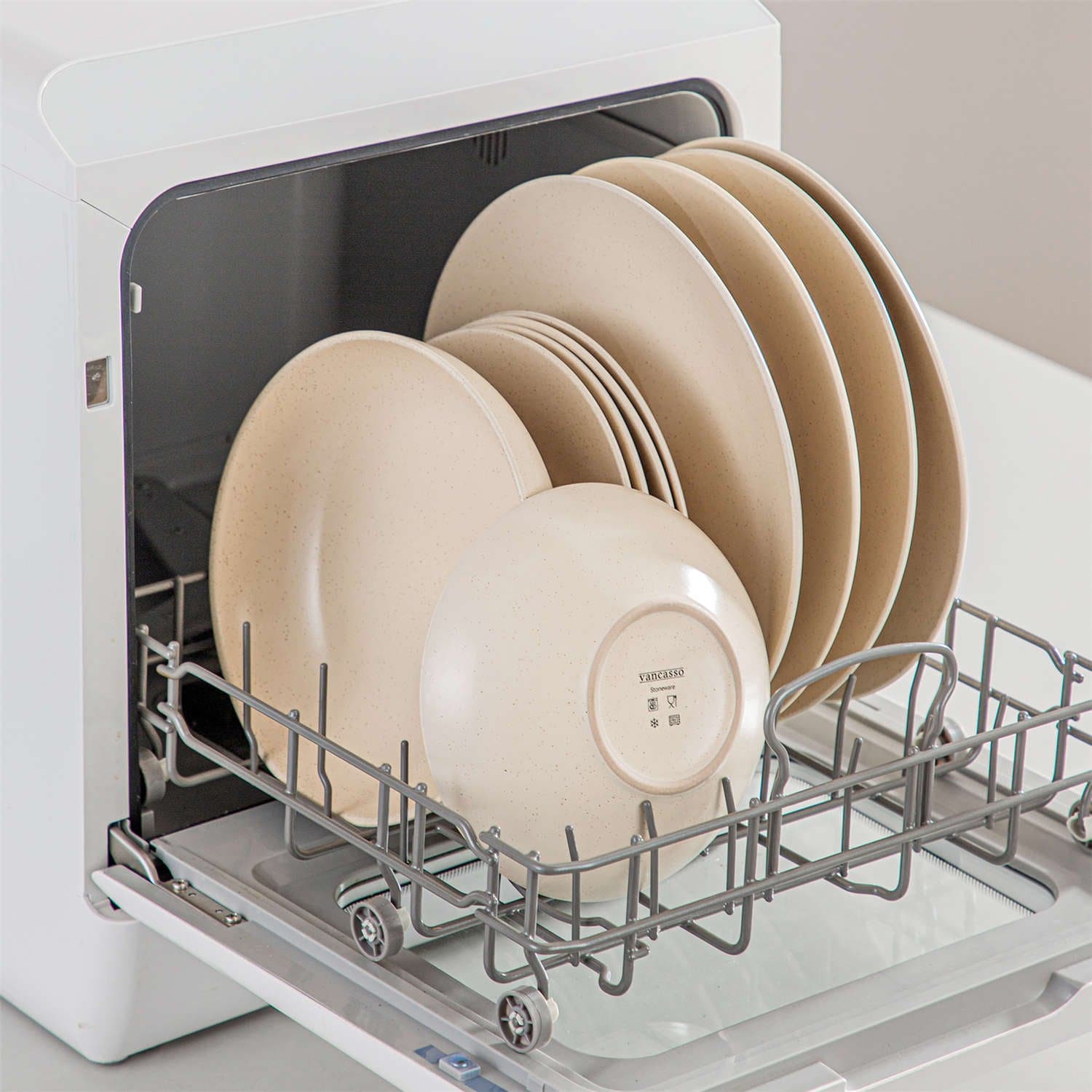 Sabine 16 Piece Dinnerware Set