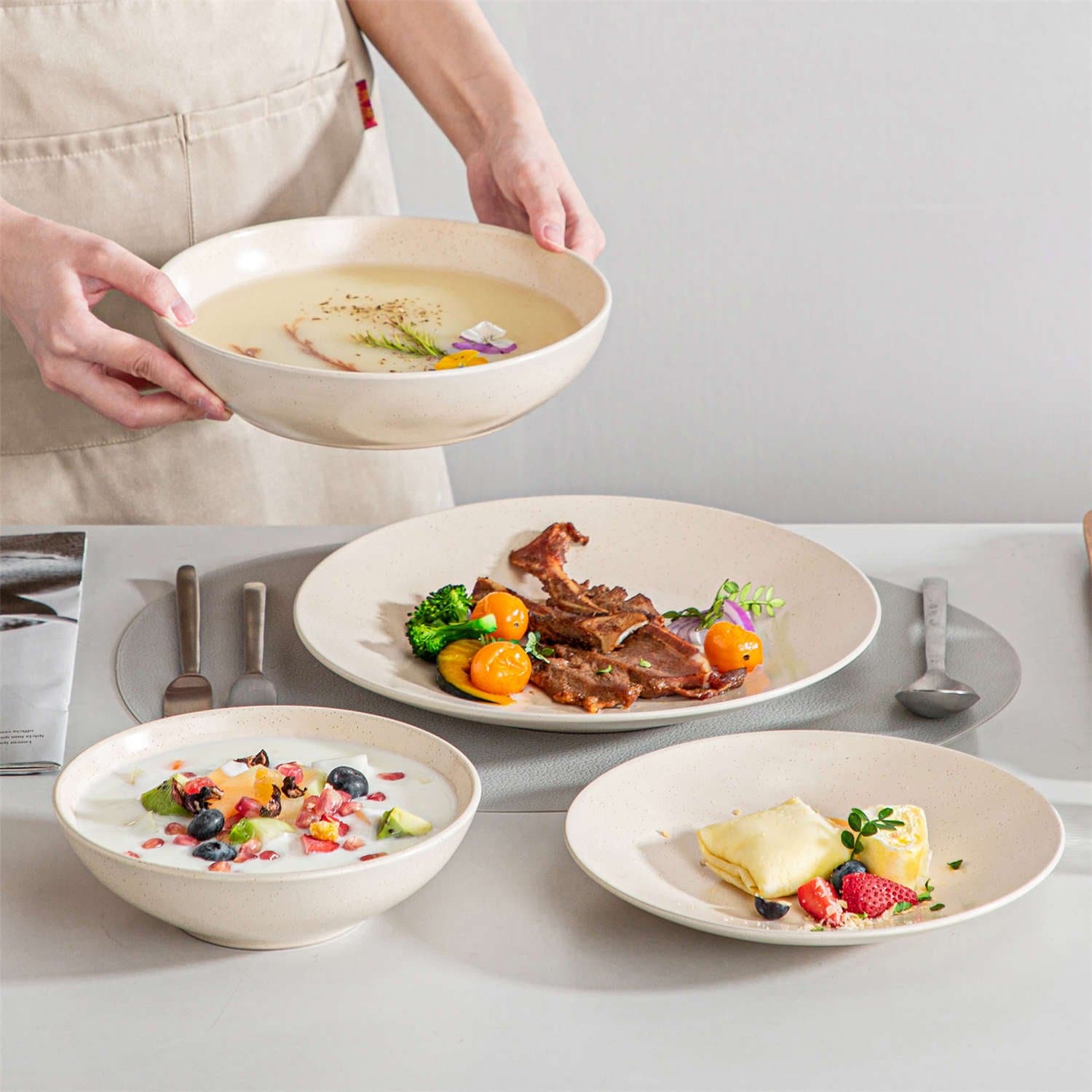 Sabine 16 Piece Dinnerware Set