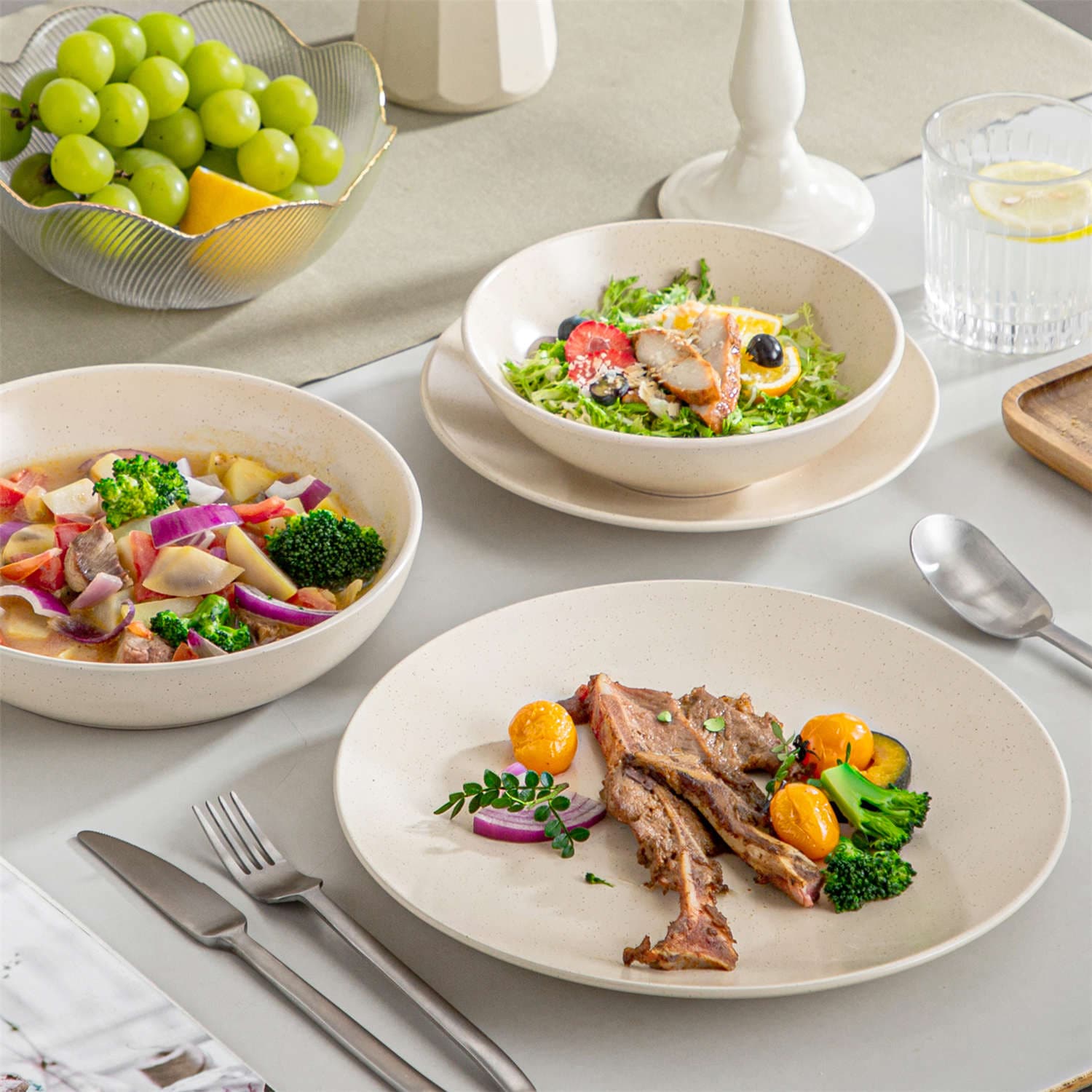 Sabine 16 Piece Dinnerware Set