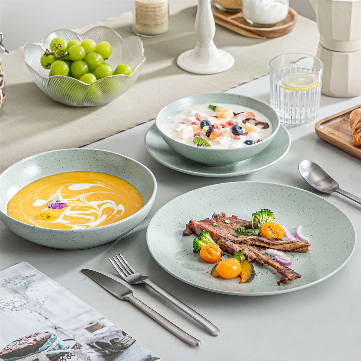 Sabine 16 Piece Dinnerware Set