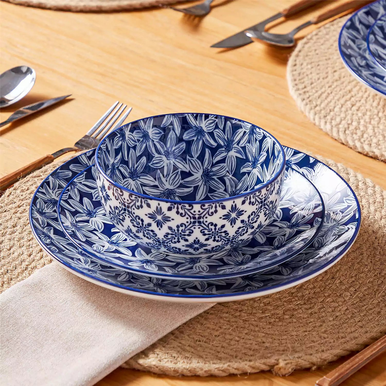 Selene 12 Piece Dinnerware Set