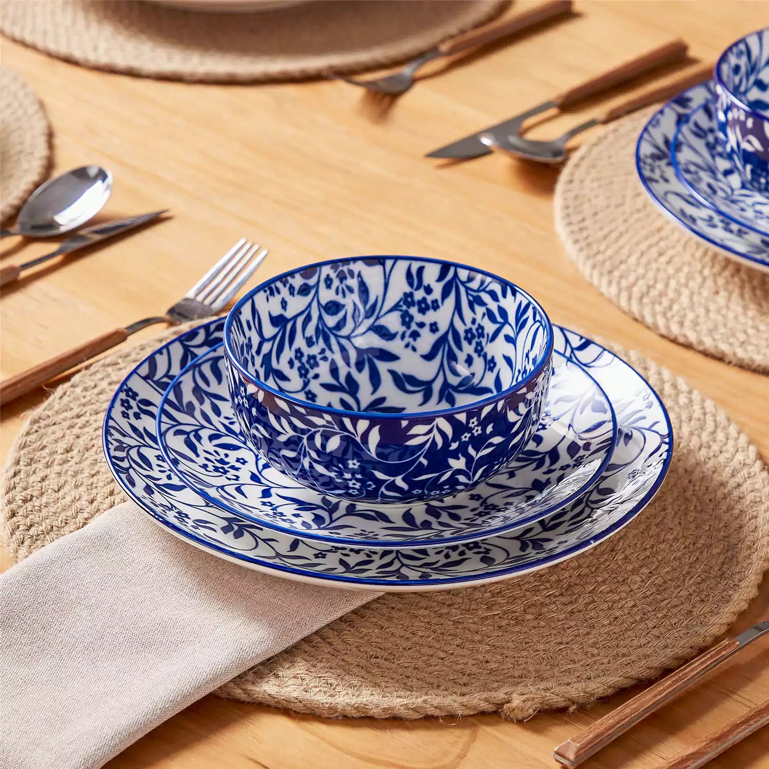 Selene 12 Piece Dinnerware Set