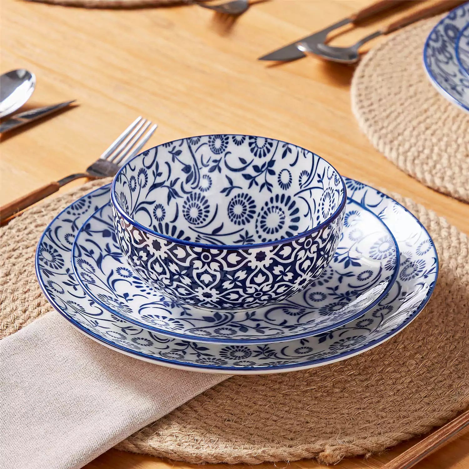 Selene 12 Piece Dinnerware Set