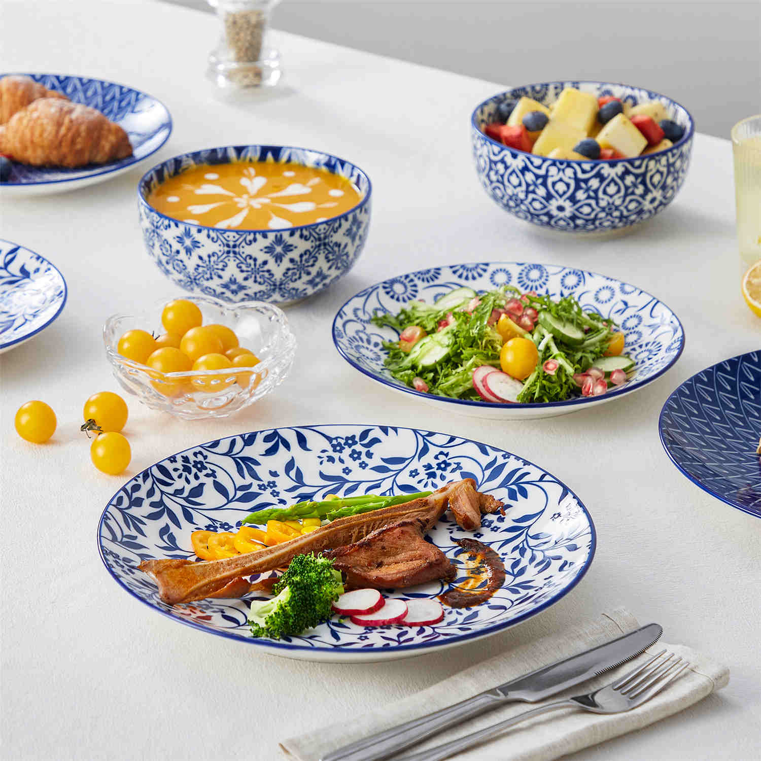 Selene 12 Piece Dinnerware Set