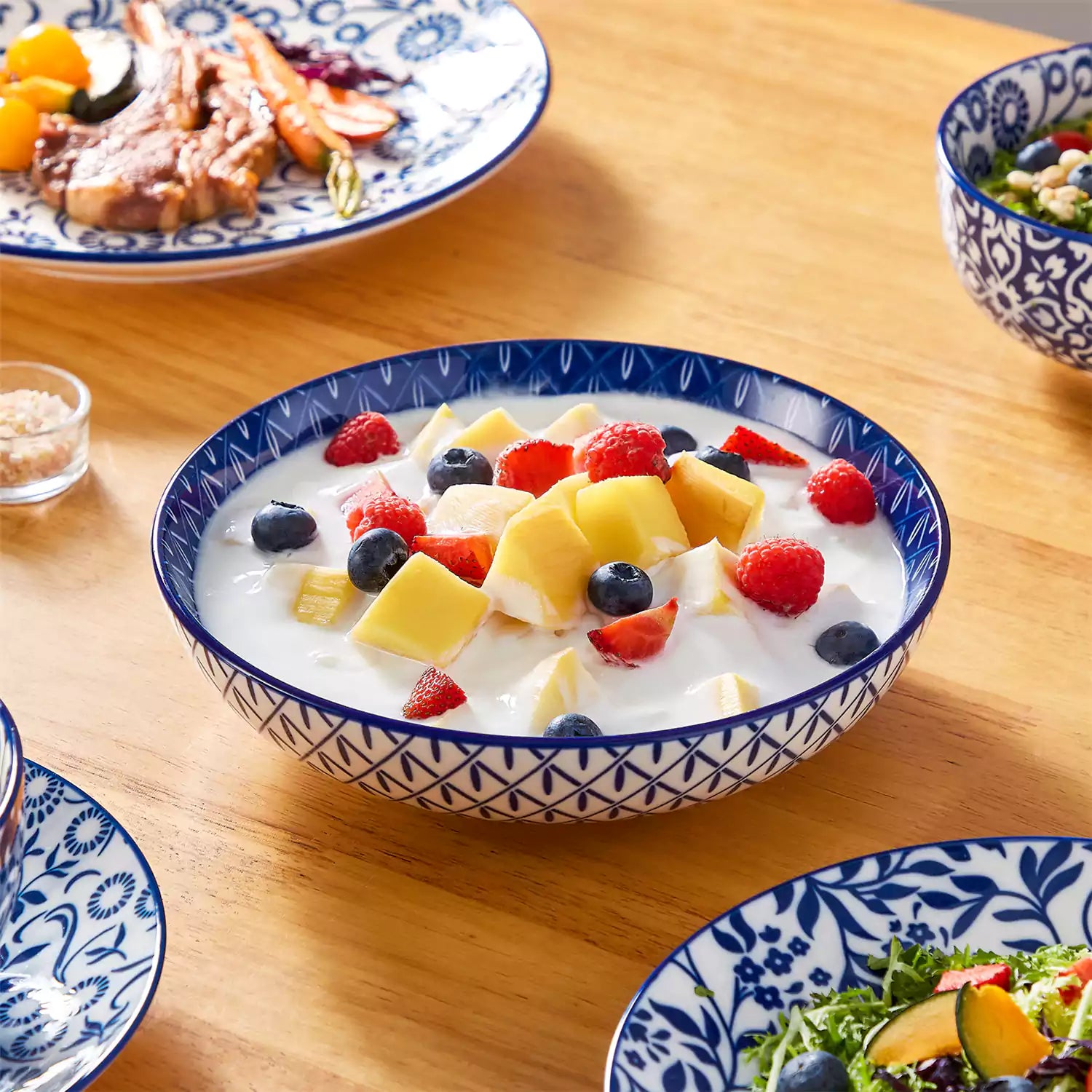 Selene 16 Piece Dinnerware Set