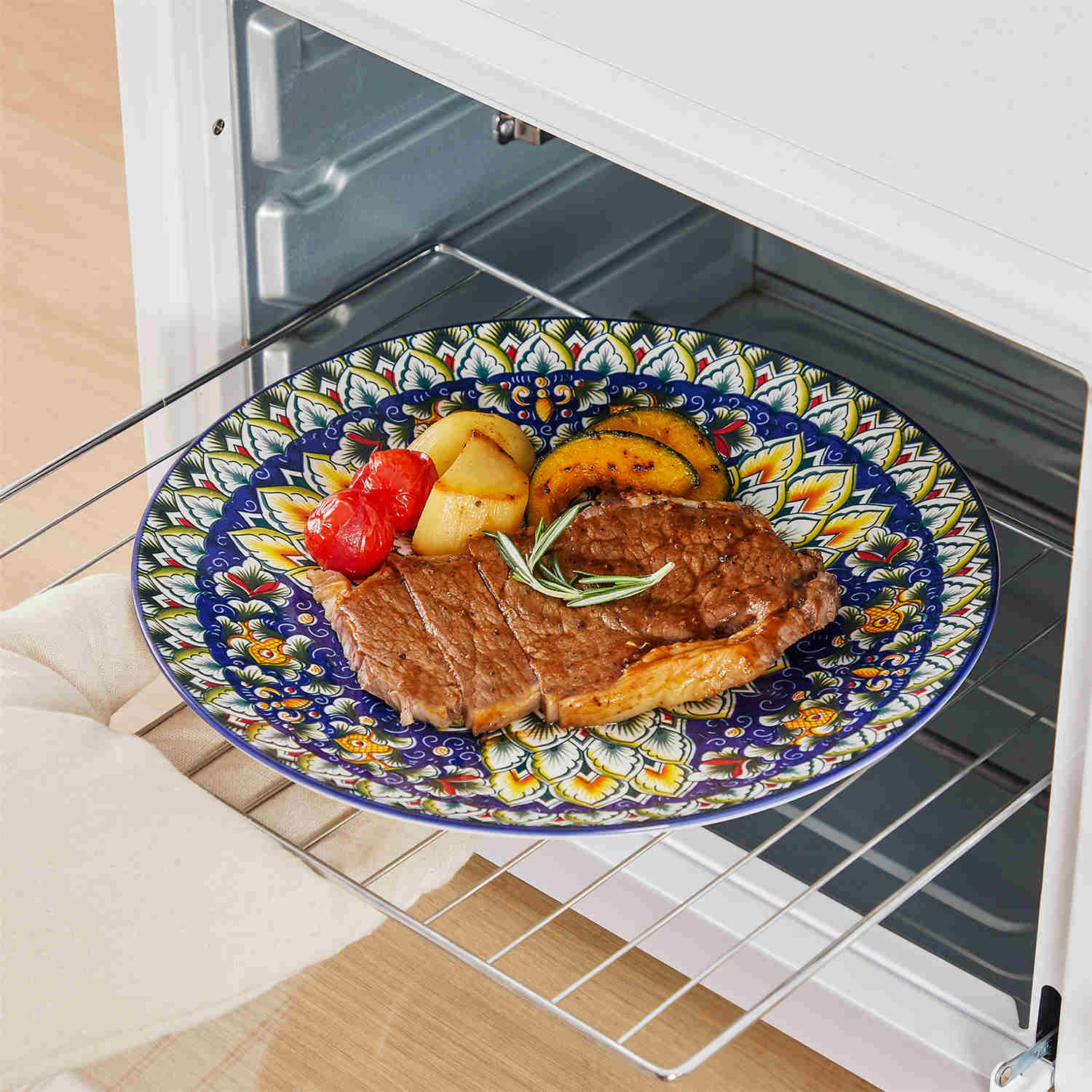 Simi 24 Piece Dinnerware Set with Double-Sided Bowls