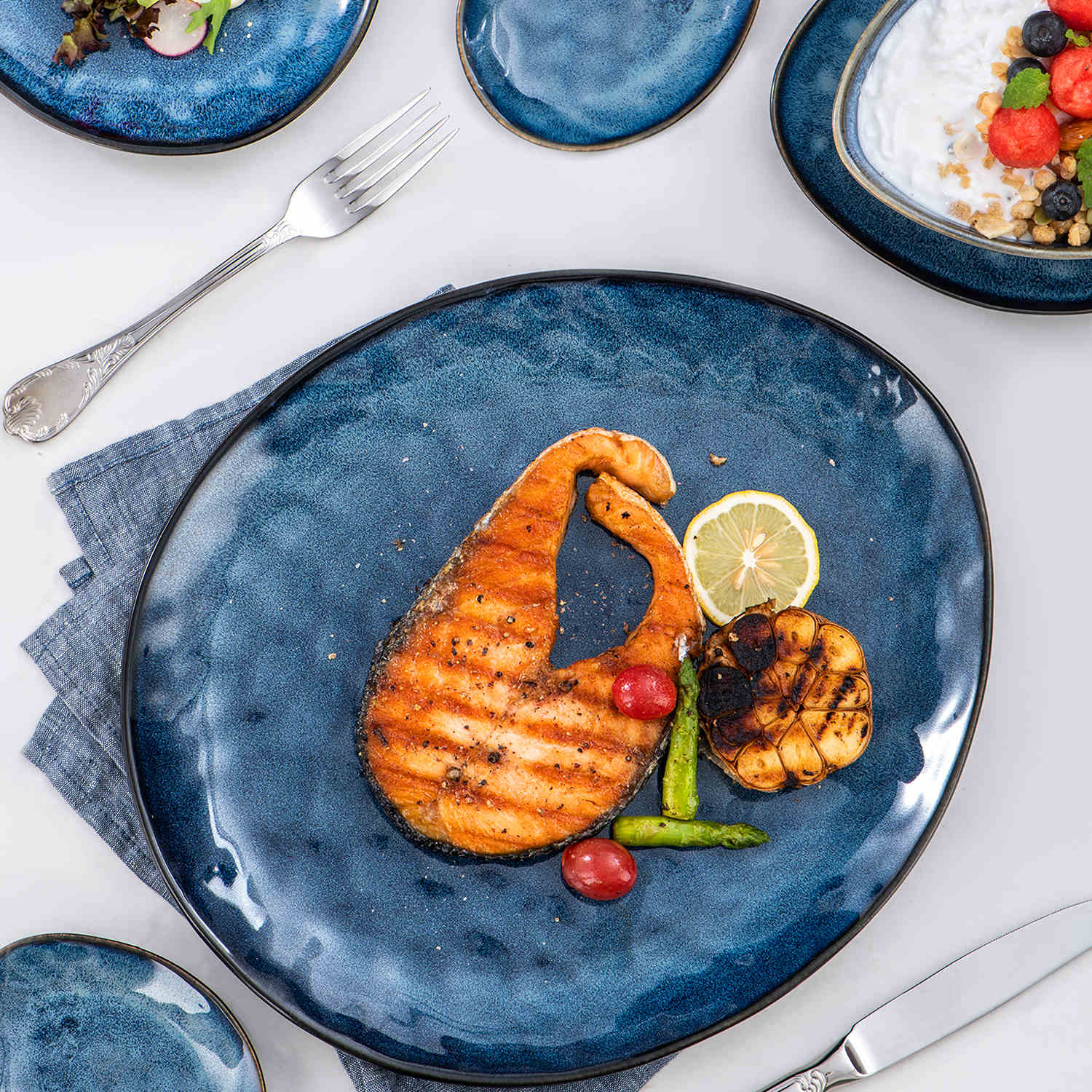 Starry 11 Piece Dinnerware Set