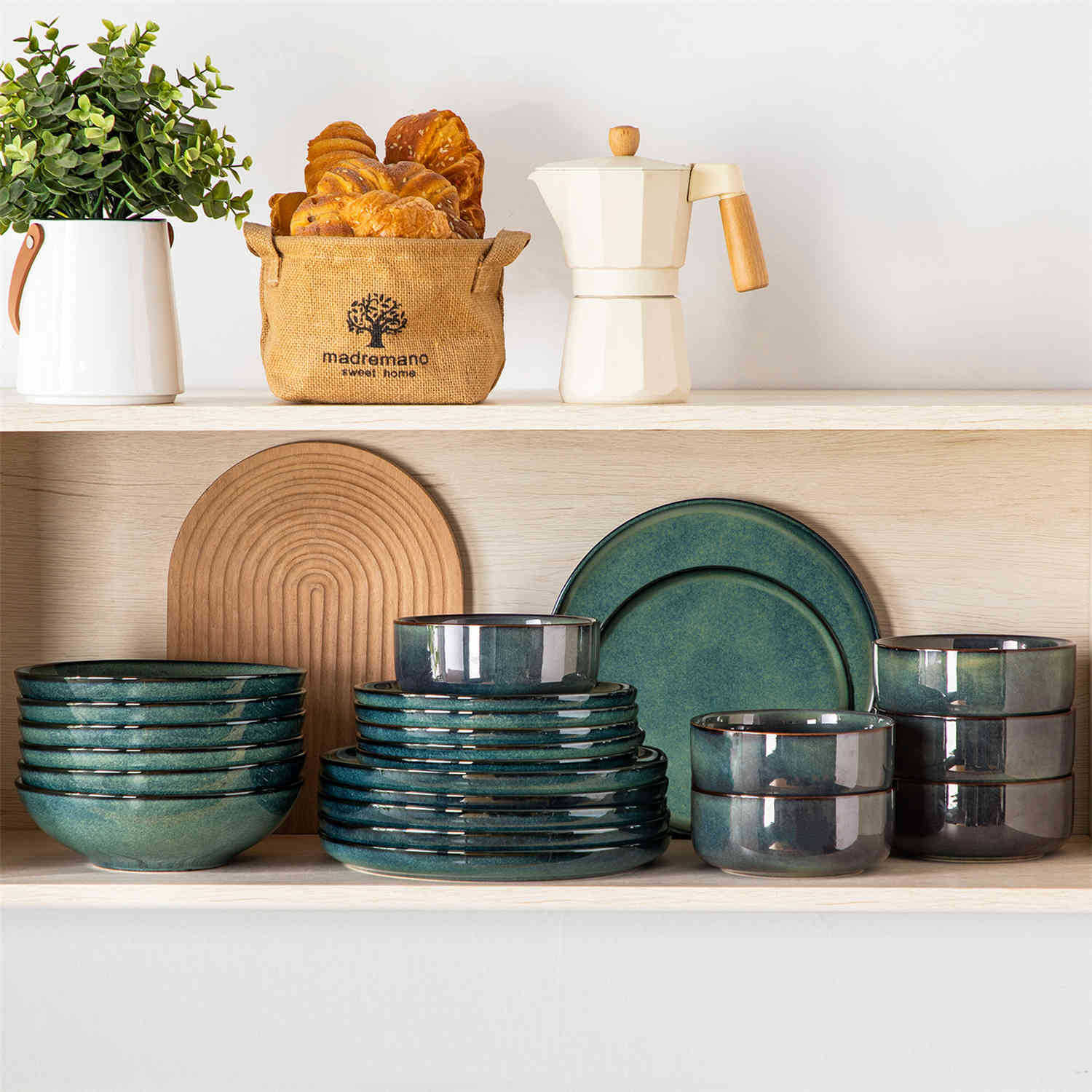 Starry Lipped-Edge 24 Piece Dinnerware Set