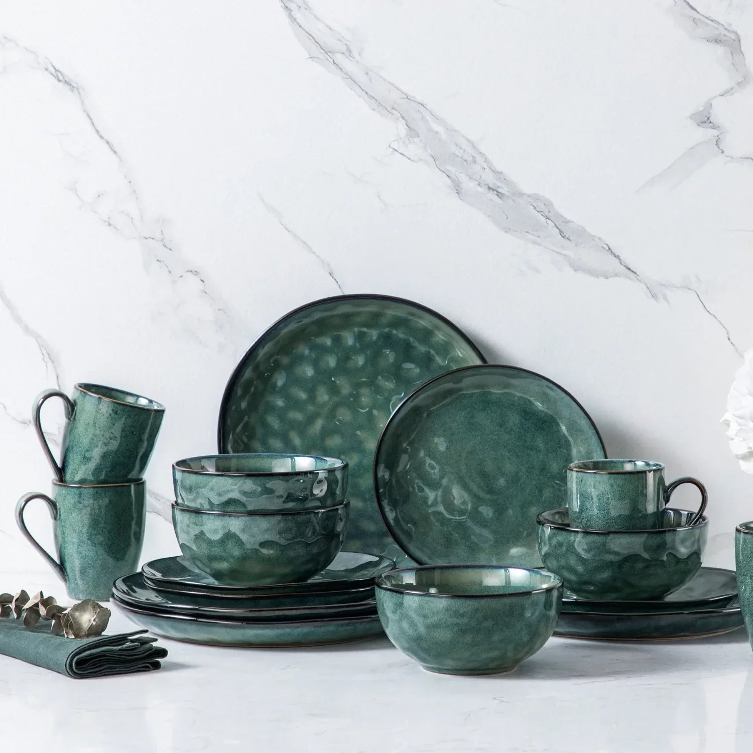 Starry 16 Piece Dinnerware Set