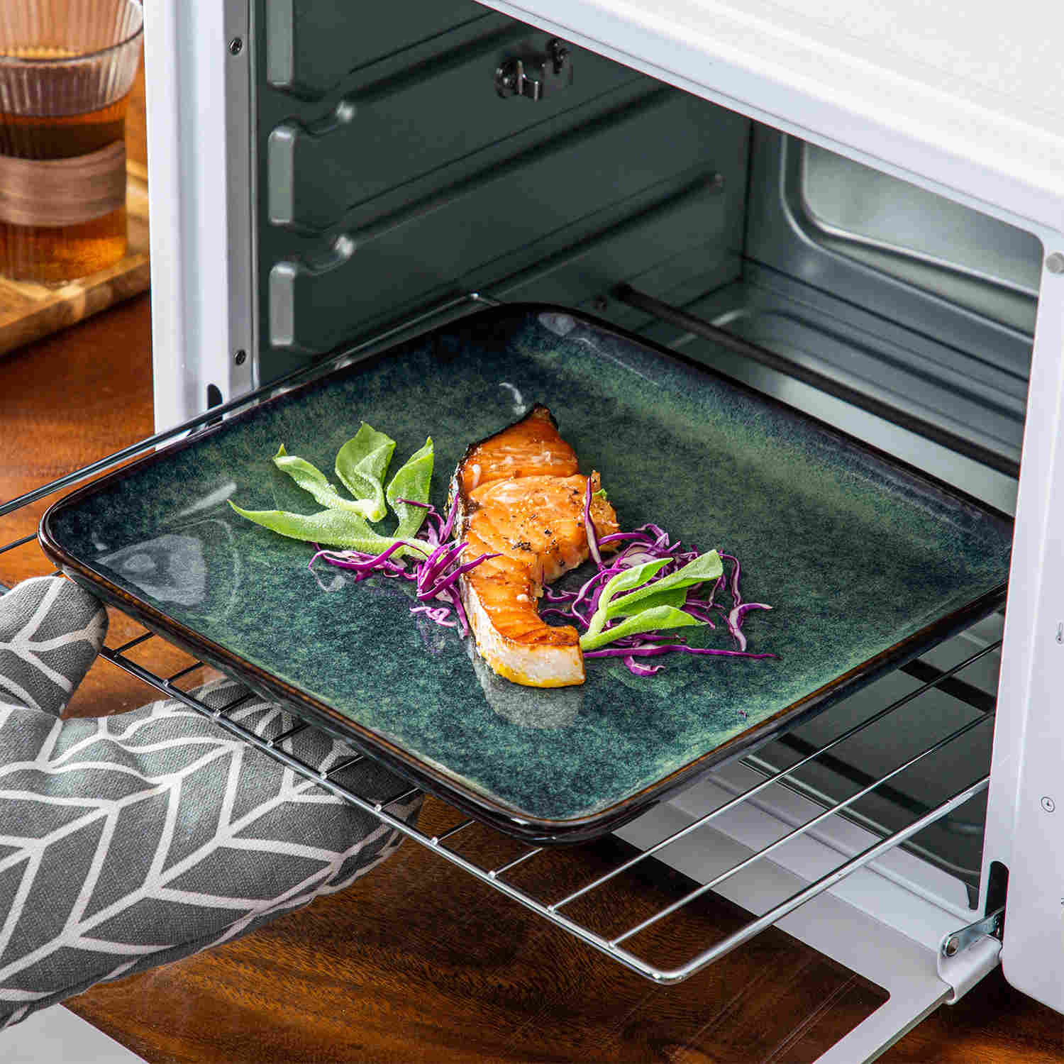 Stern Dinner Plates Set of 4