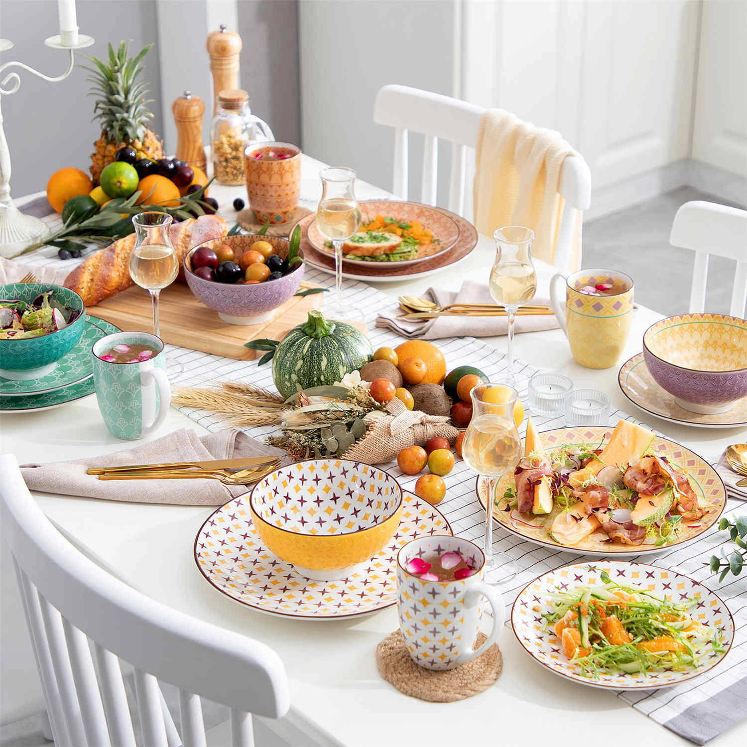 Tulip 16 Piece Dinnerware Set