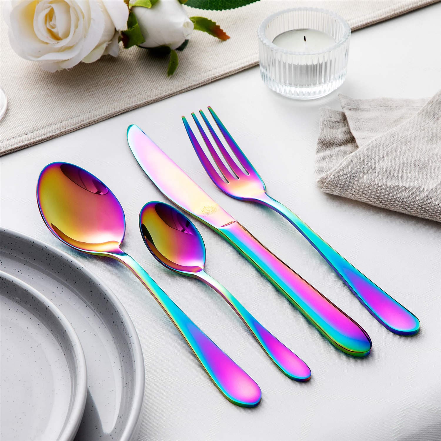 24 Piece Flatware Set Rounded Tip Service for 6