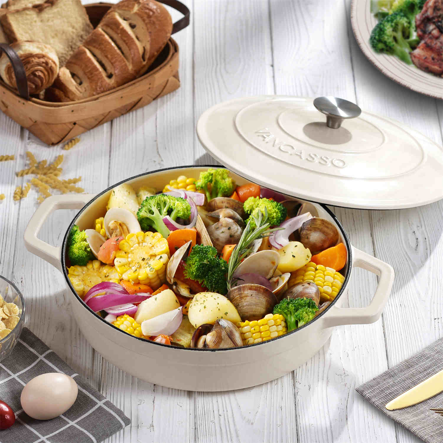 3.8QT Enameled Cast Iron Braiser