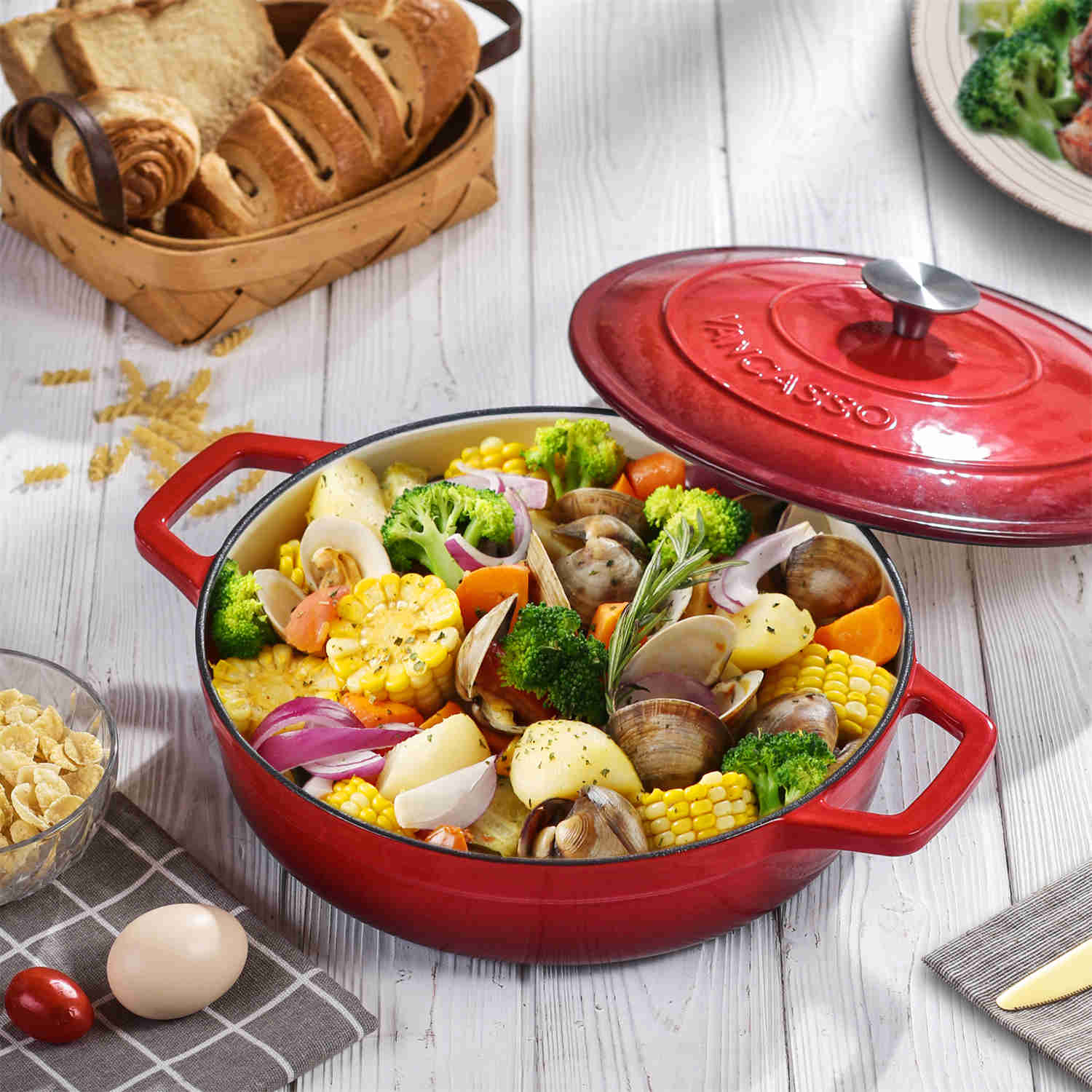 3.8QT Enameled Cast Iron Braiser