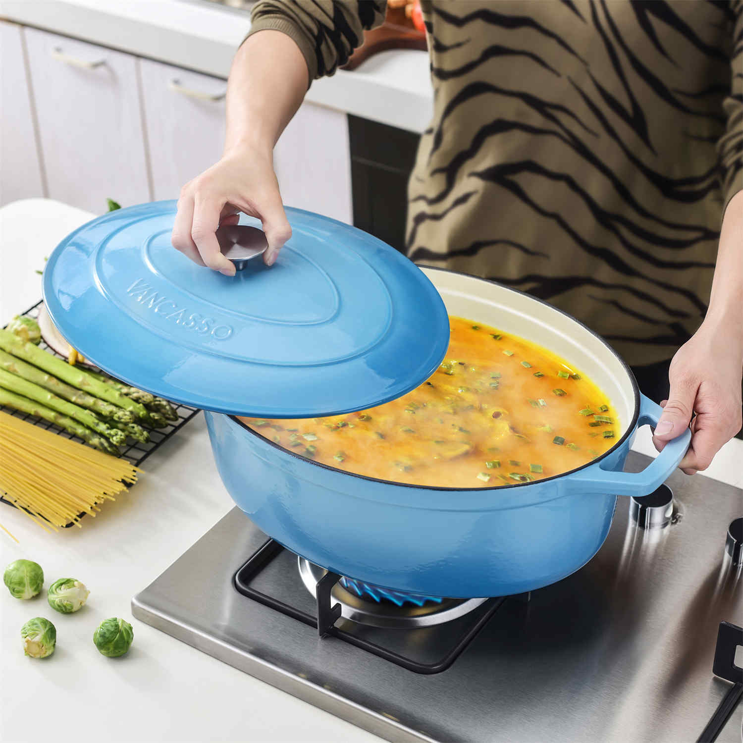 9.3QT Enameled Cast Iron Oval Dutch Oven