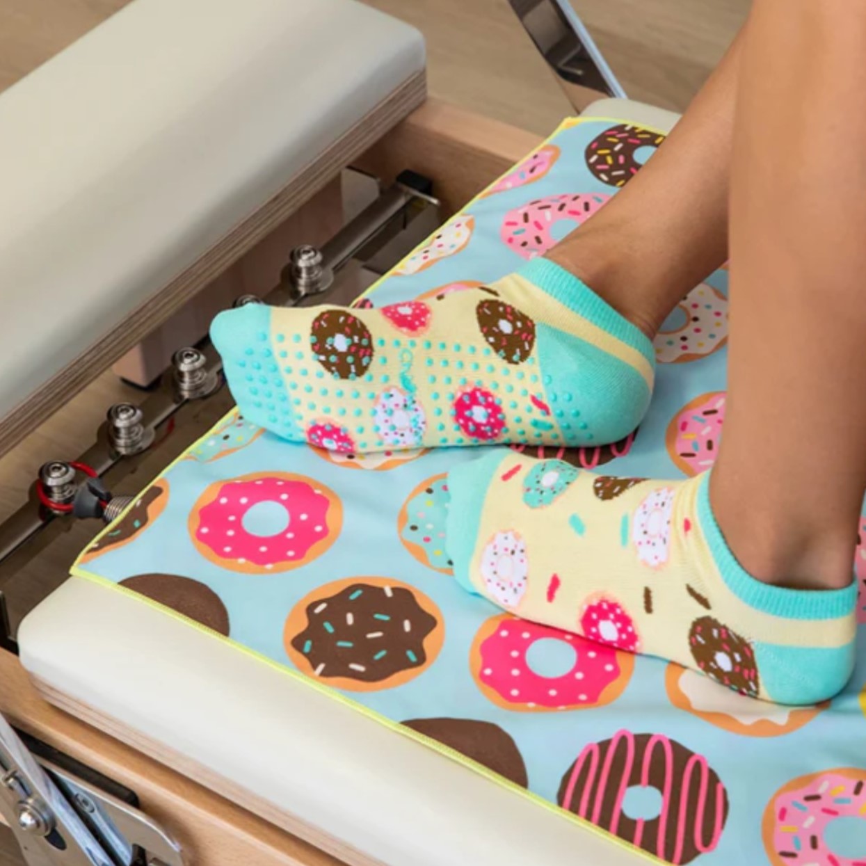 Grippy Socks - Donuts (Barre / Pilates)