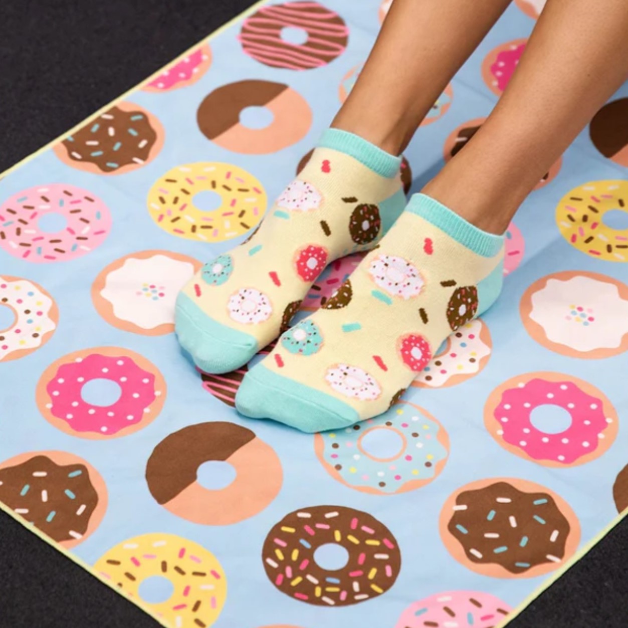 Grippy Socks - Donuts (Barre / Pilates)