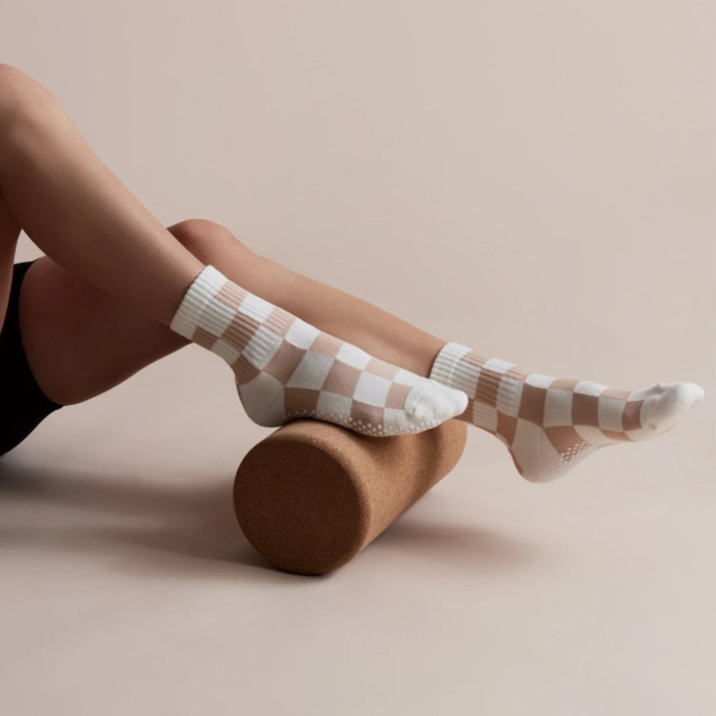 Checkered Crew Grip Socks (Barre / Pilates)