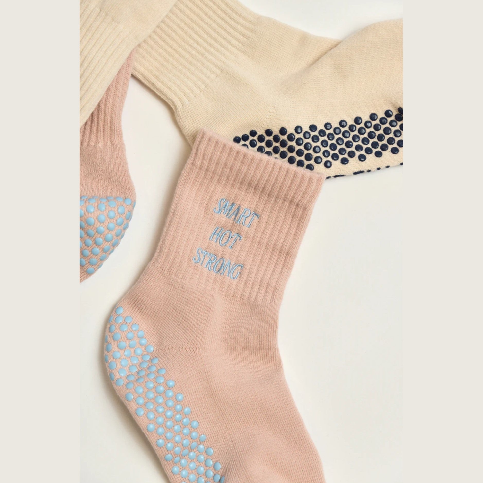 Smart Hot Strong Crew Grip Socks (Barre / Pilates)