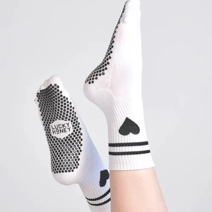 The Emmie Heart Grip Socks (Barre/Pilates)