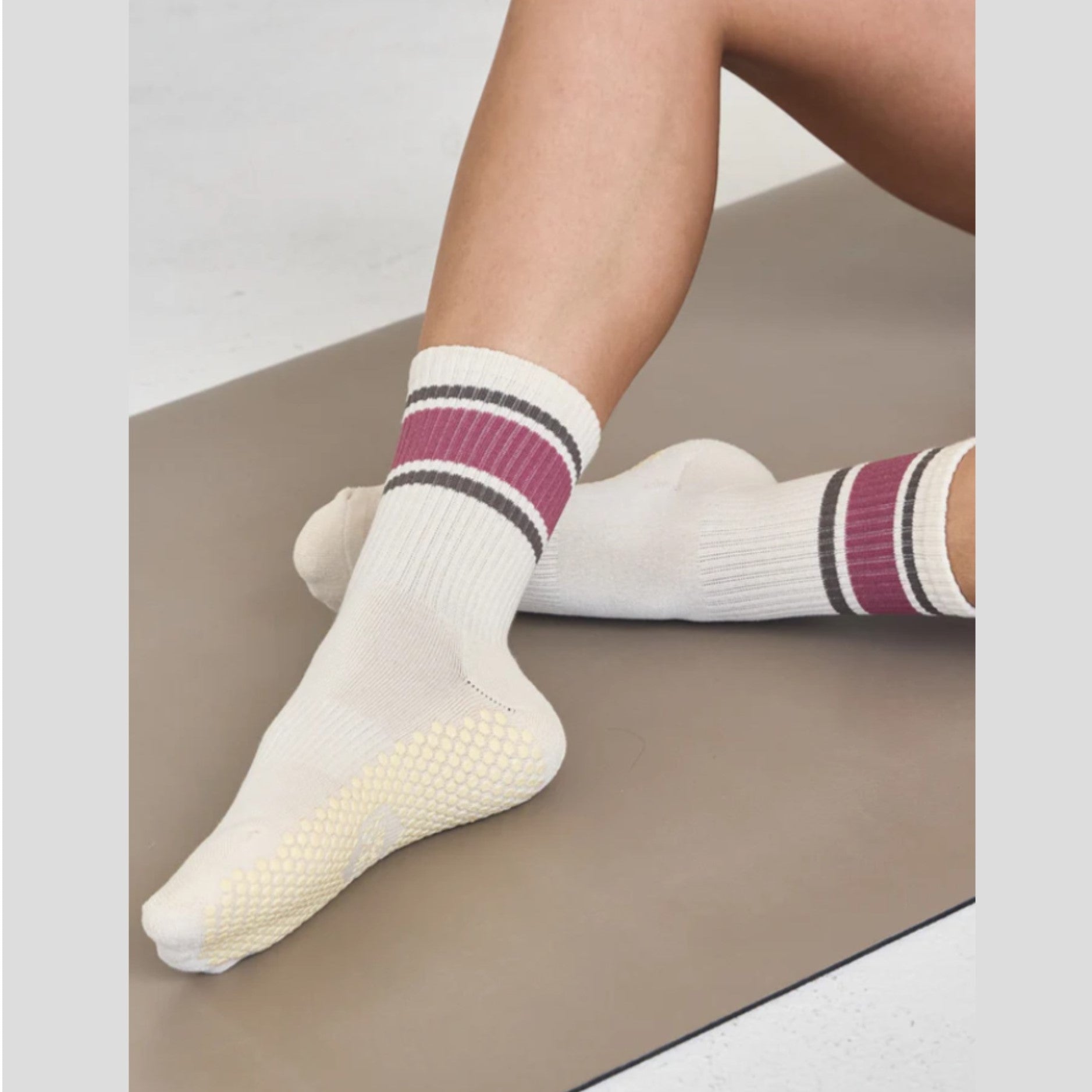 The Crew Grip Socks (Barre/Pilates)