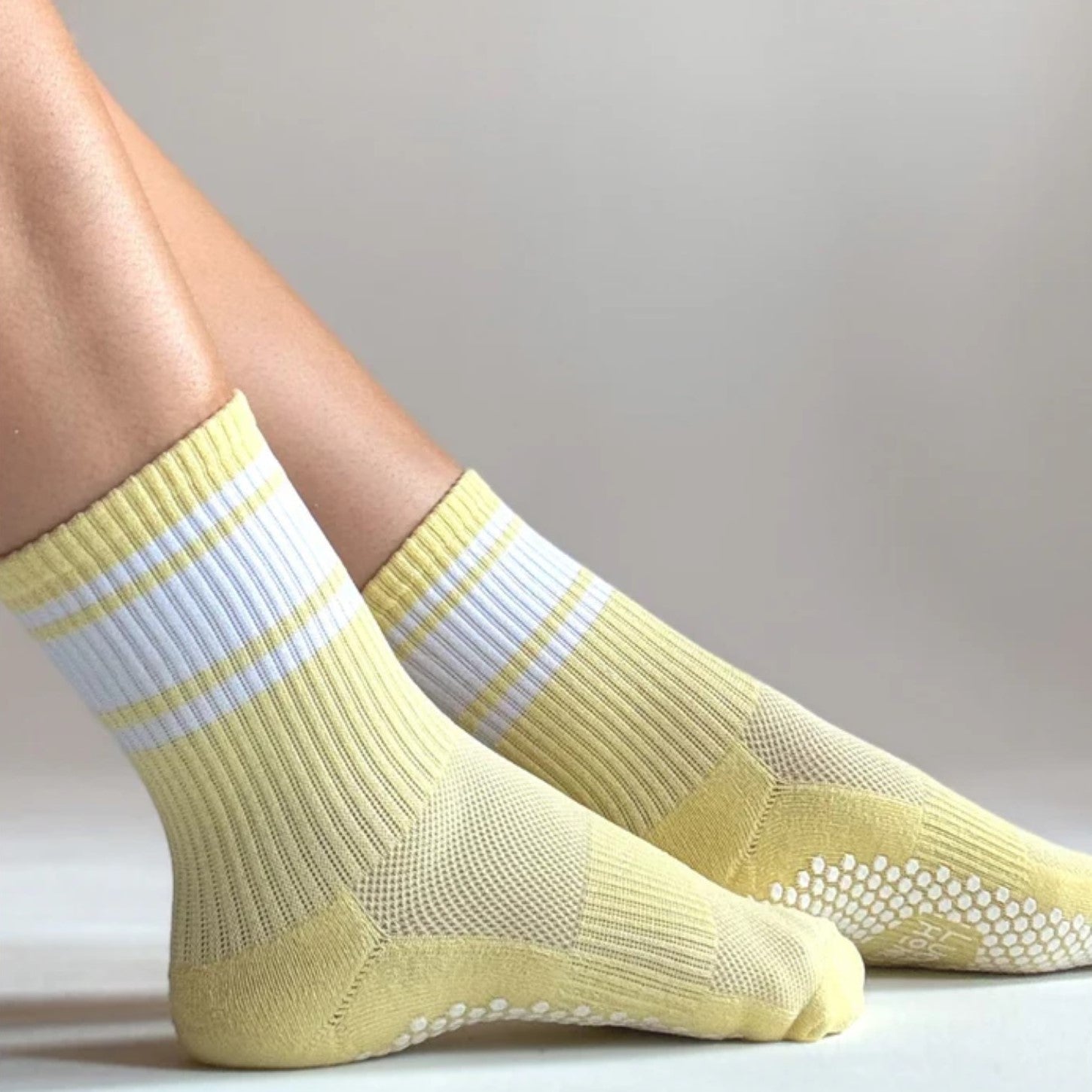 The Crew Grip Socks (Barre/Pilates)