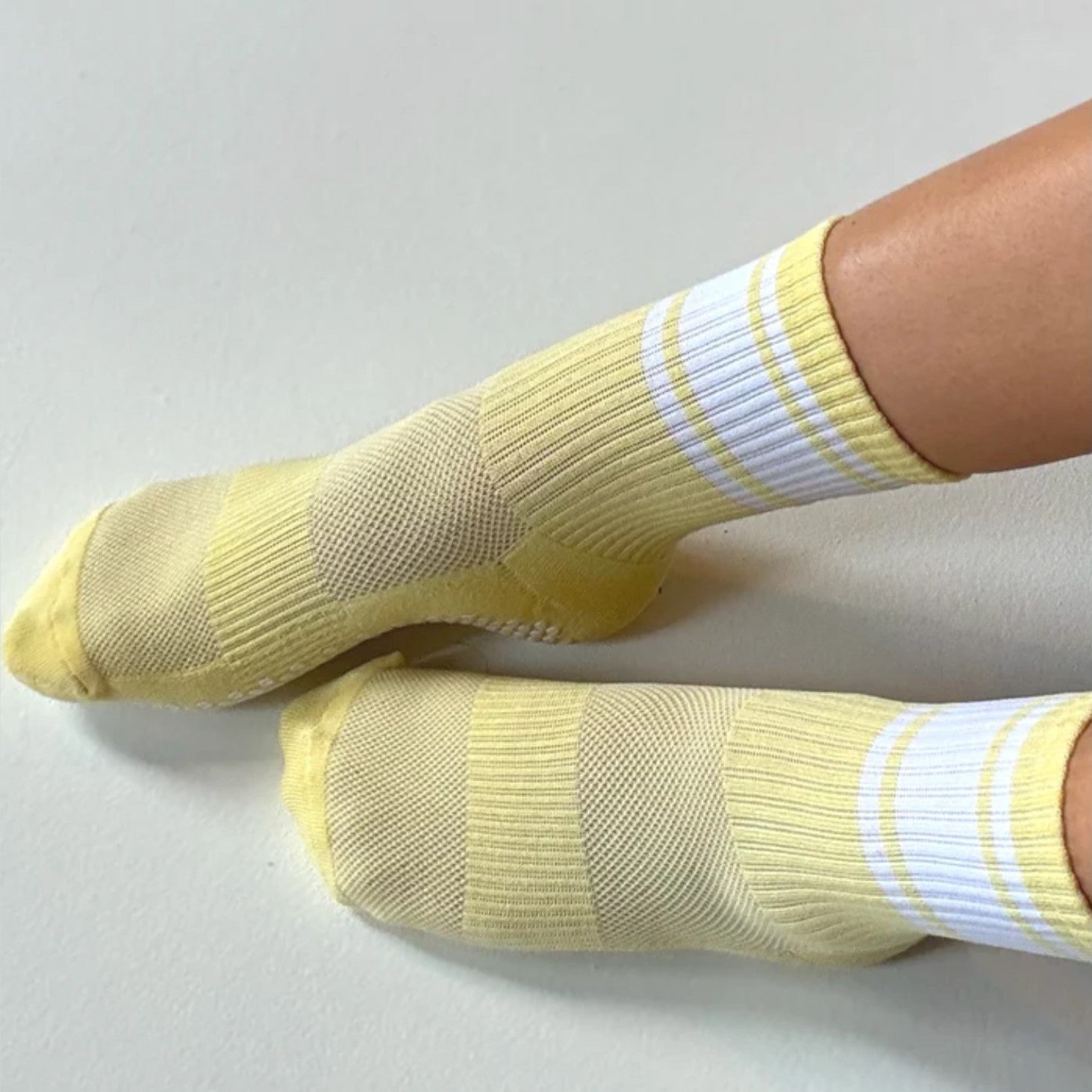The Crew Grip Socks (Barre/Pilates)