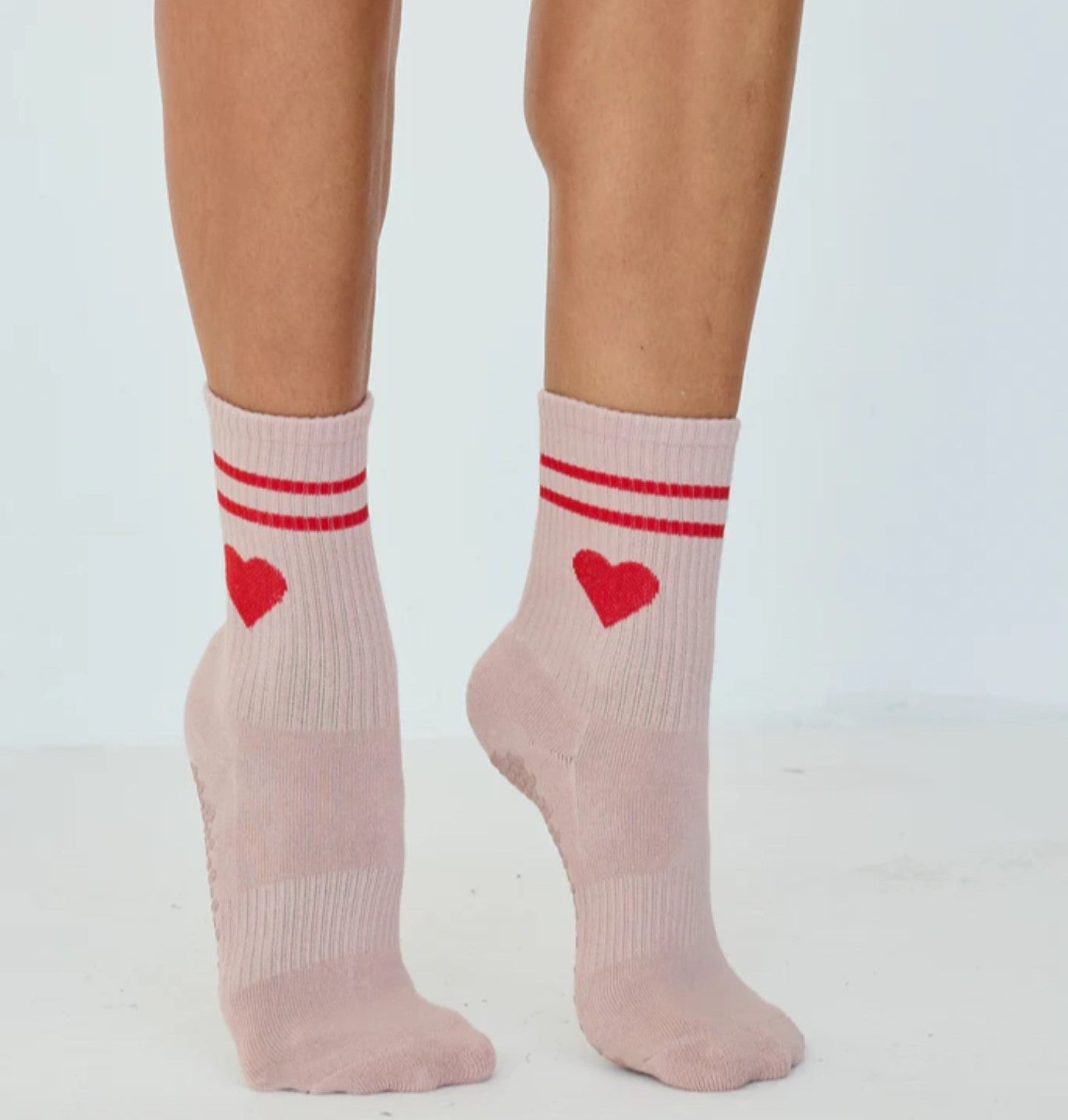 The Emmie Heart Grip Socks (Barre/Pilates)