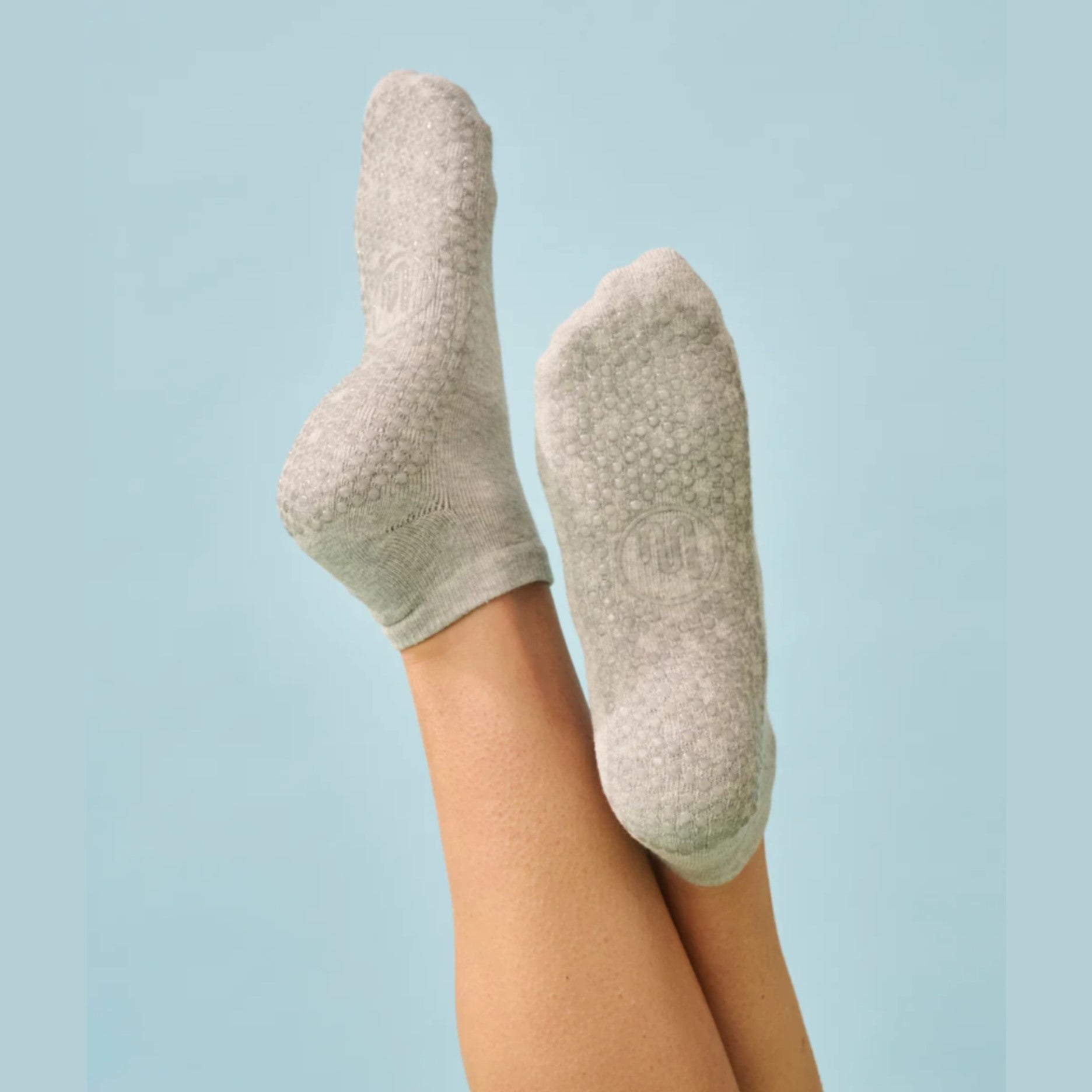 Classic Low Rise Grip Socks - (Barre / Pilates)