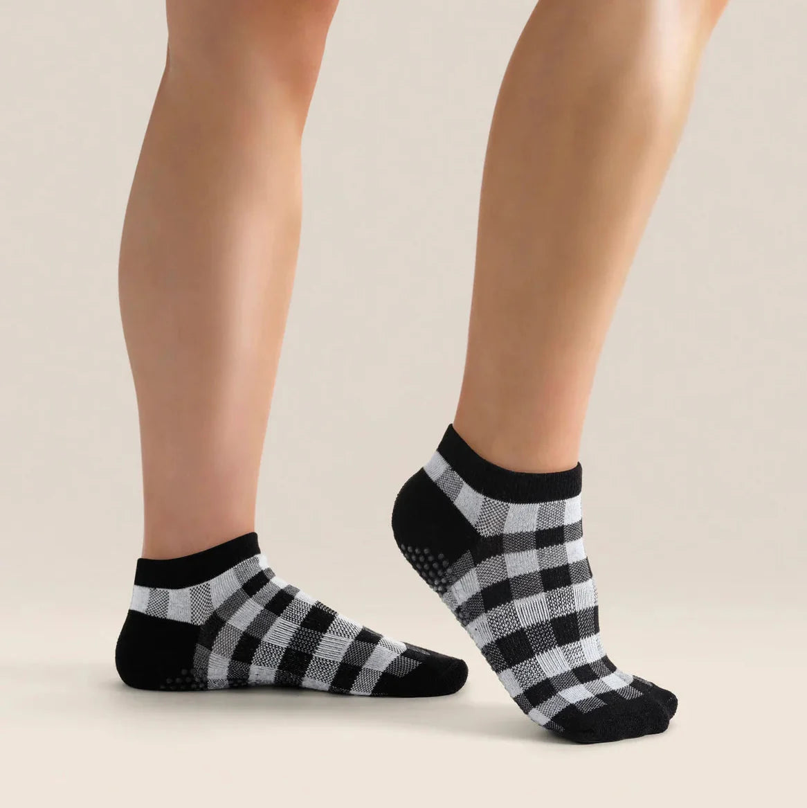 Classic Low Rise Grip Socks - Monochrome Gingham (Barre / Pilates)