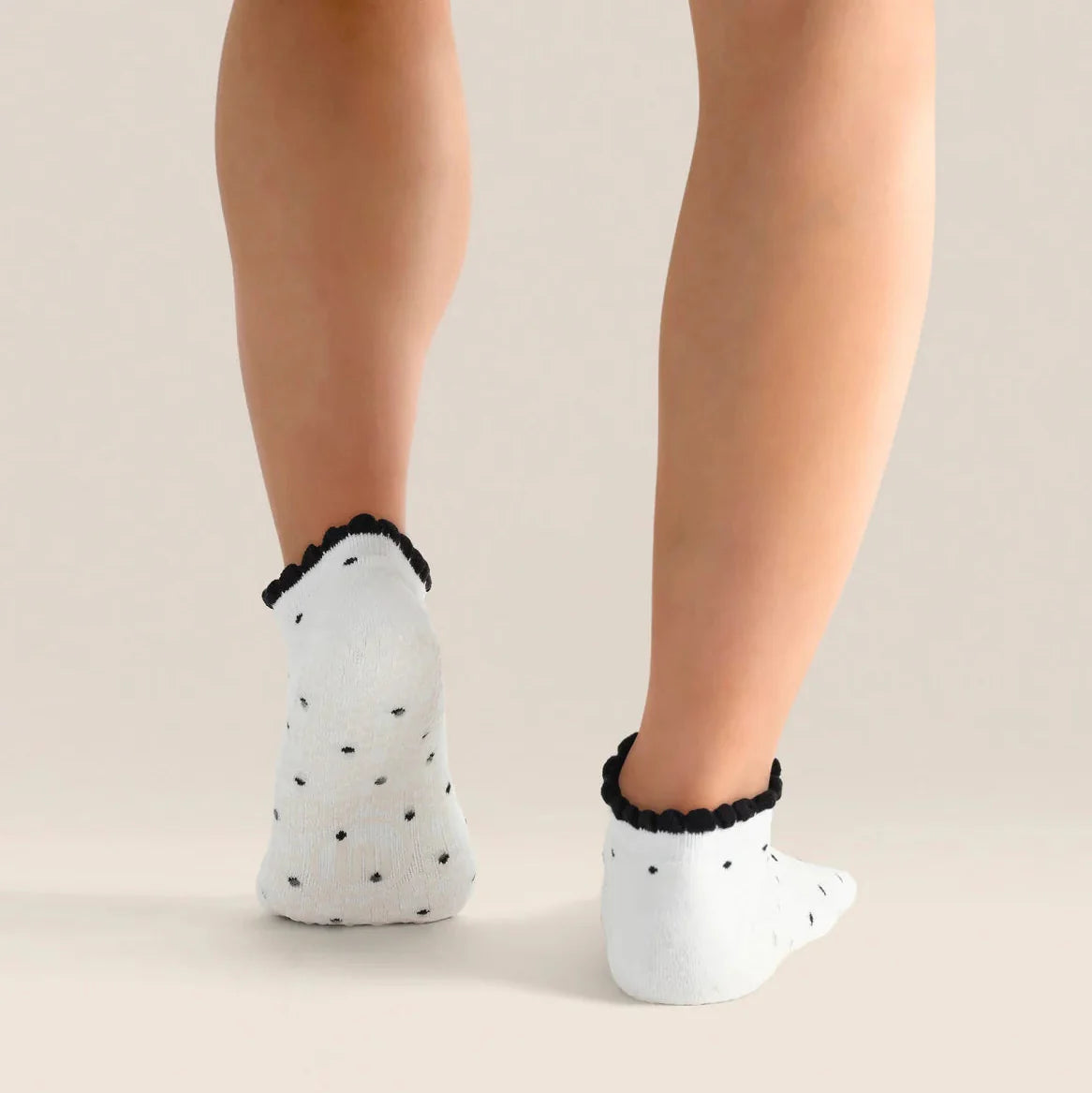 Classic Grip Socks - Polka Ruffle (Barre / Pilates)