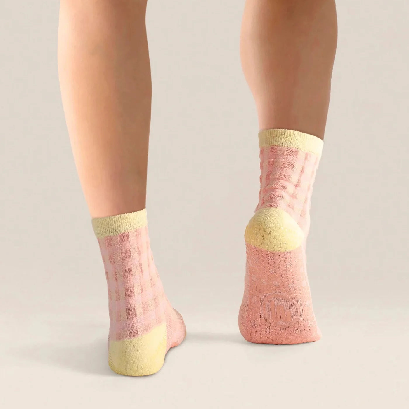 Crew Grip Socks - Gingham (Barre / Pilates)