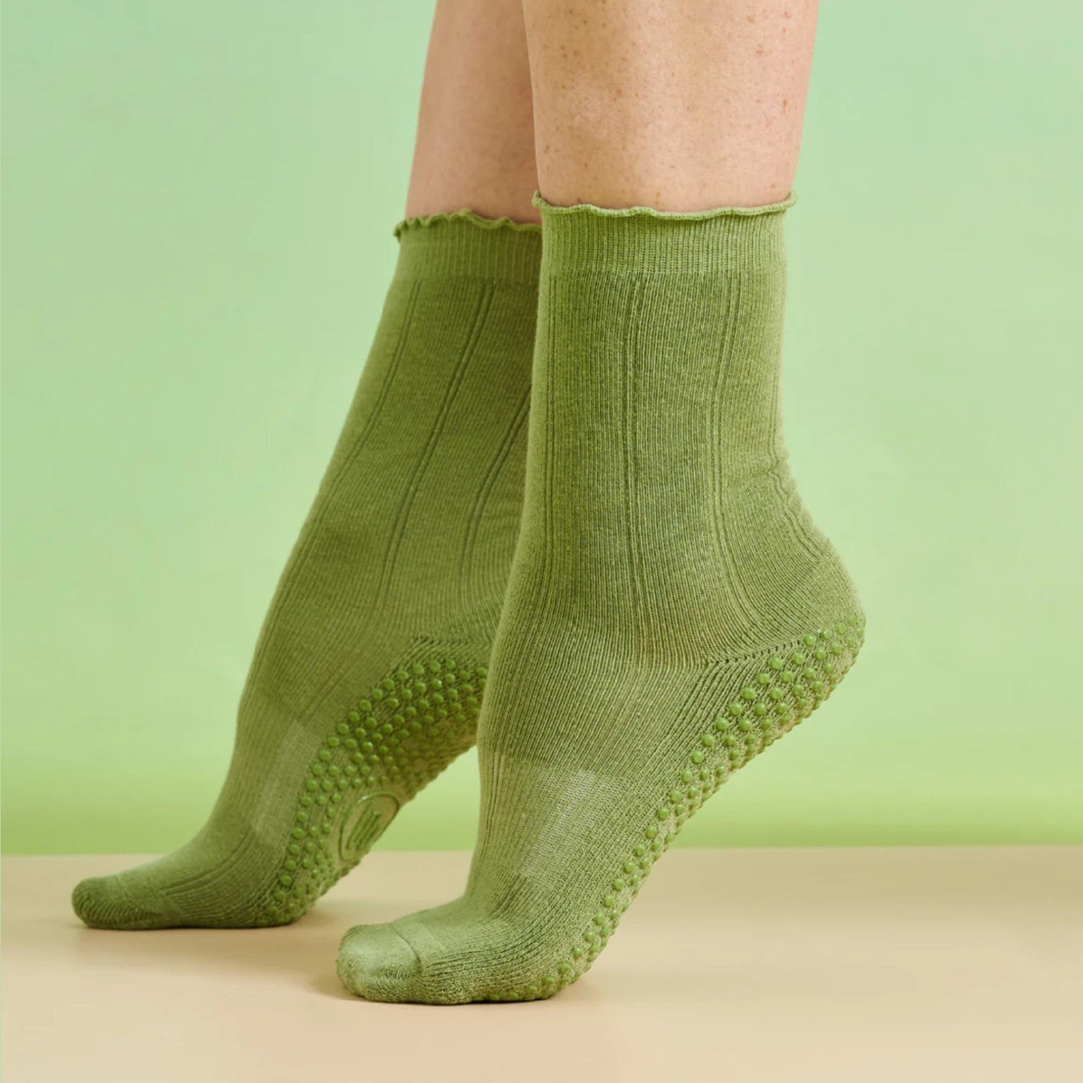 Crew Grip Socks - Vintage Frill (Barre / Pilates)