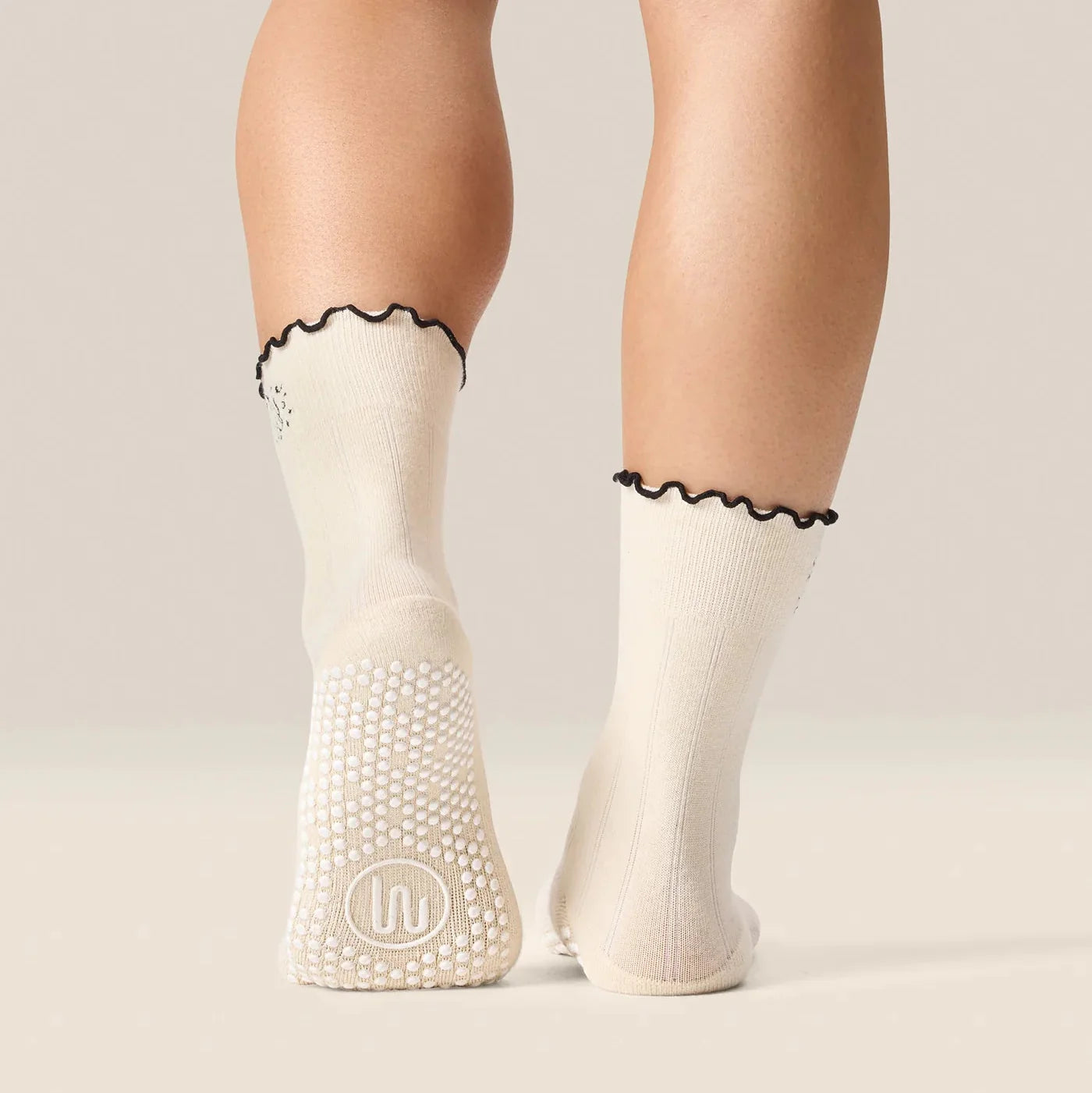 Crew Grip Socks - Spooky Cat (Barre / Pilates)