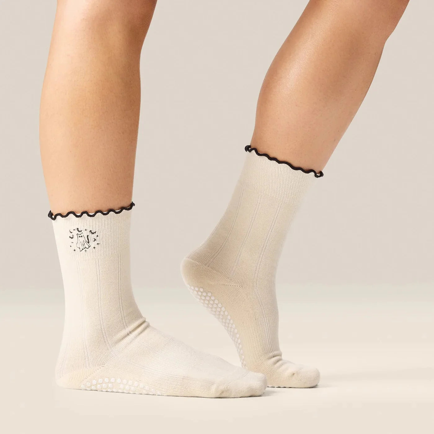 Crew Grip Socks - Spooky Cat (Barre / Pilates)