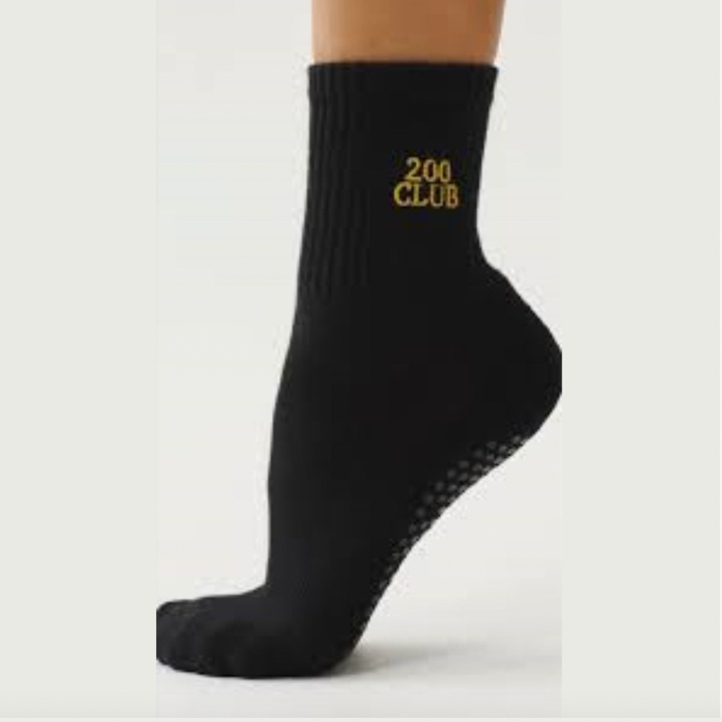 Milestones Crew Grip Socks (Barre / Pilates)