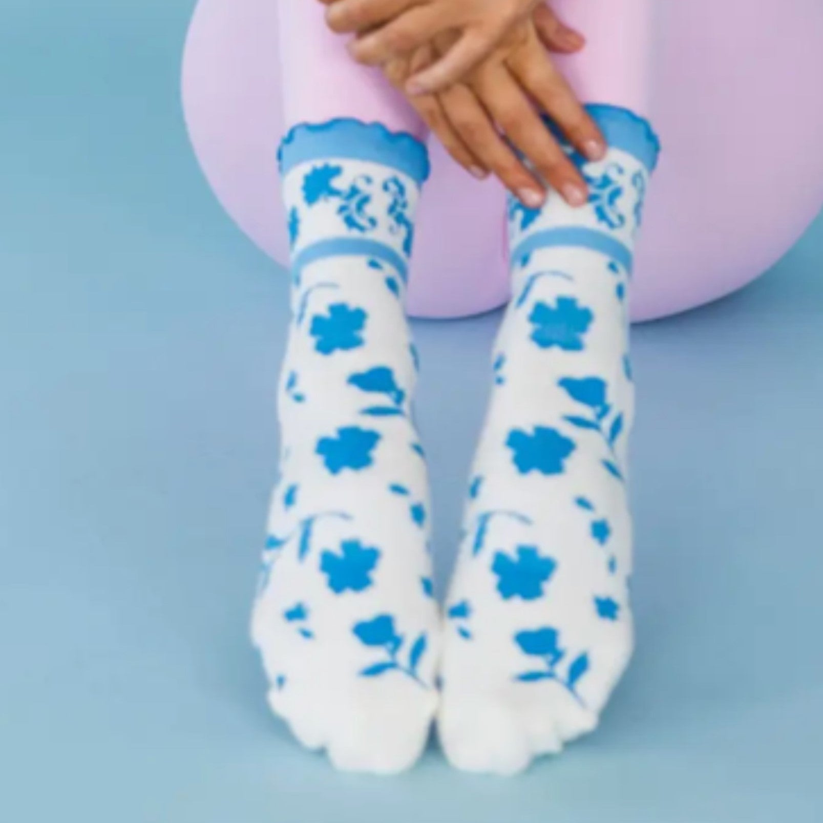 Blue Wedgewood Ruffle Crew Grip Sock (Barre / Pilates)
