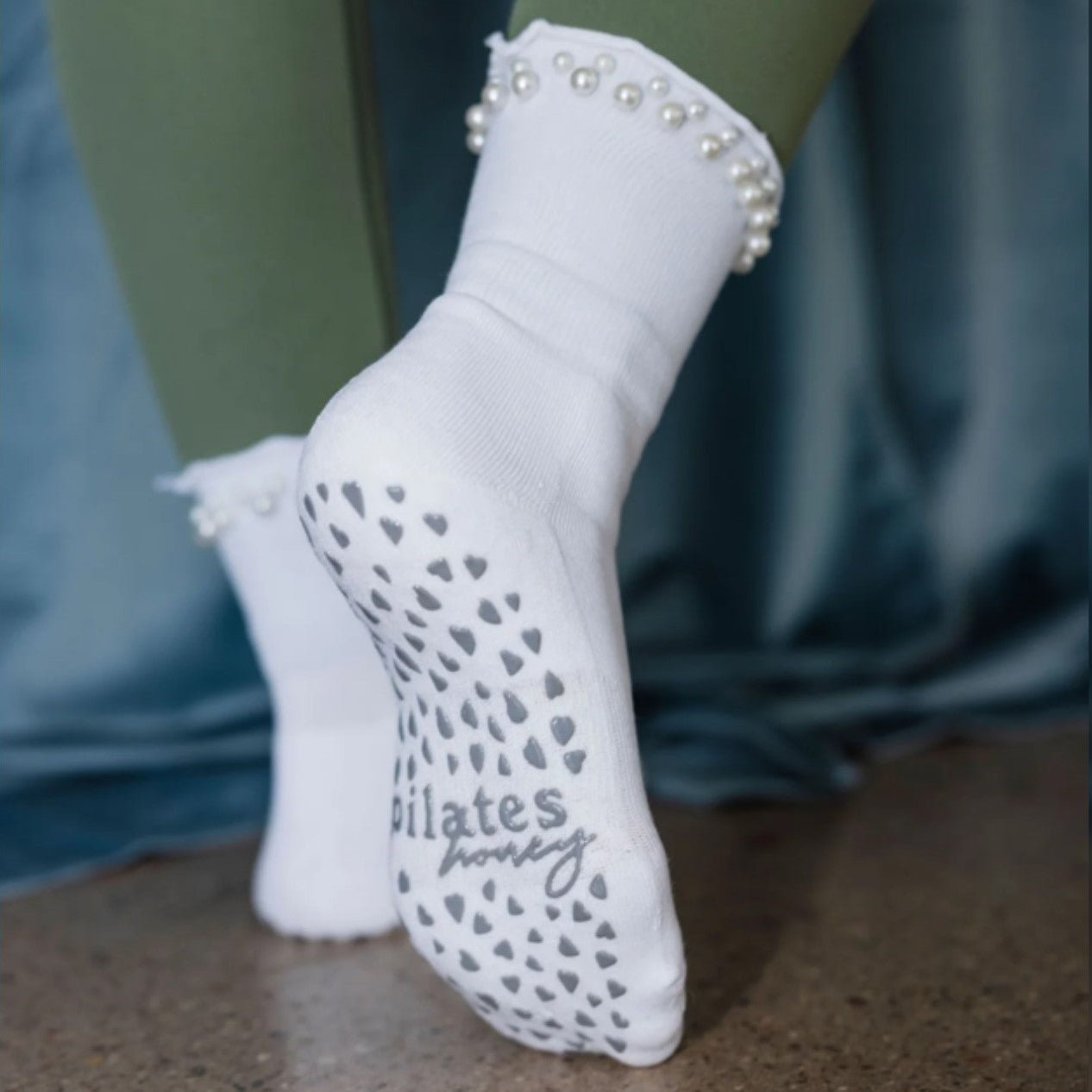 Pretty In Pearls - Crew Grip Sock (Barre / Pilates)
