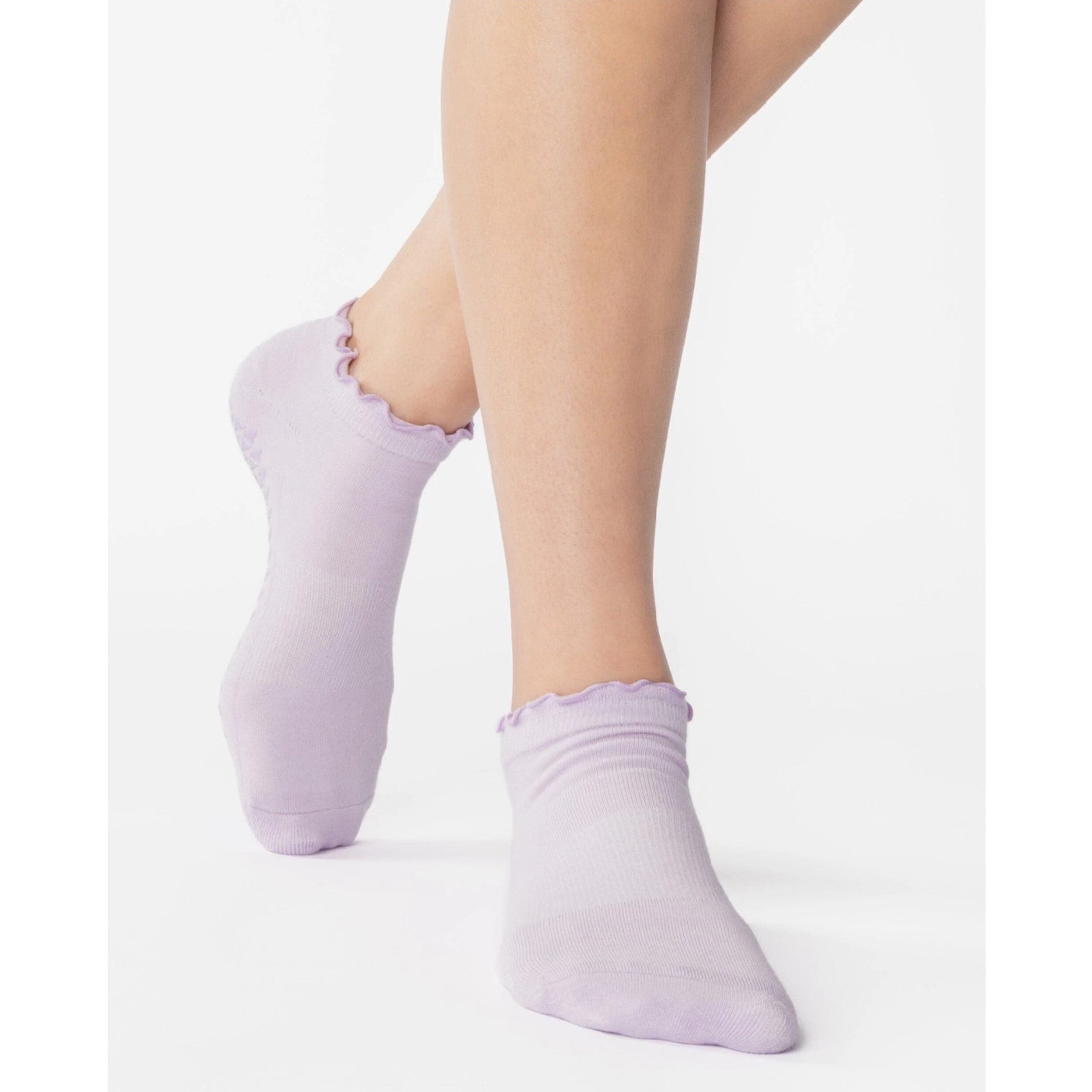 Ruffle Ankle Grip Socks - Barre/Pilates