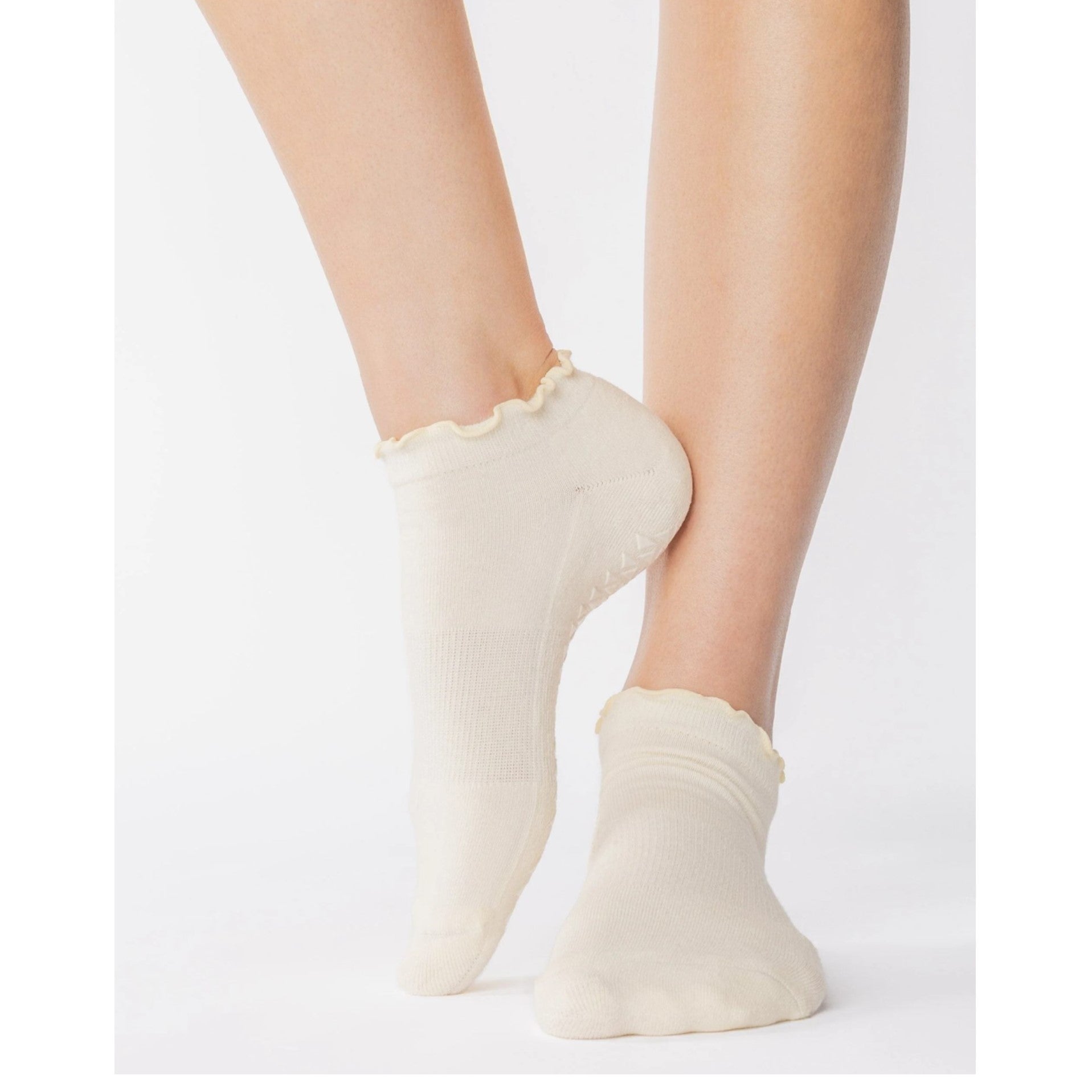 Ruffle Ankle Grip Socks - Barre/Pilates