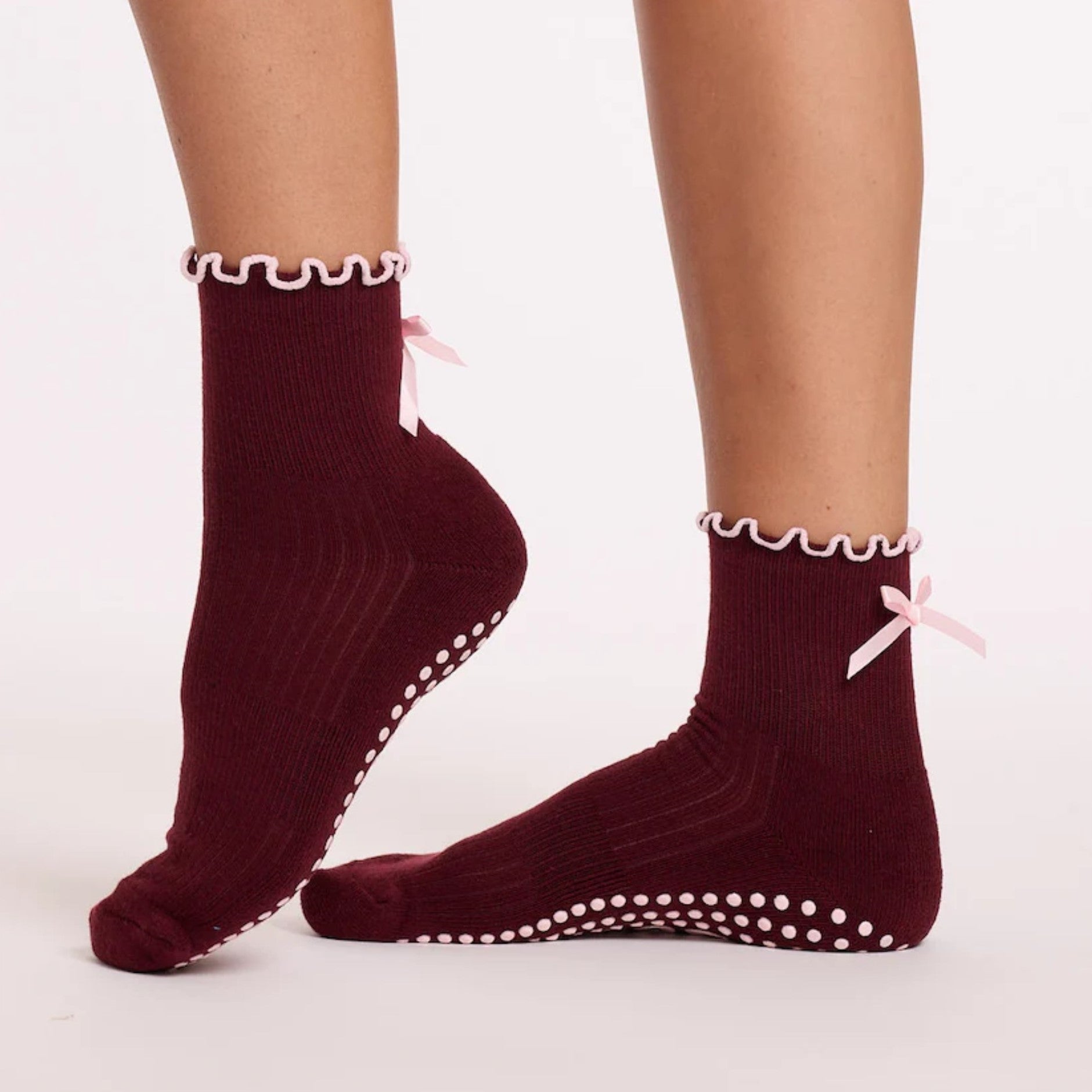 Ruffle Bow Grip Socks (Barre / Pilates)