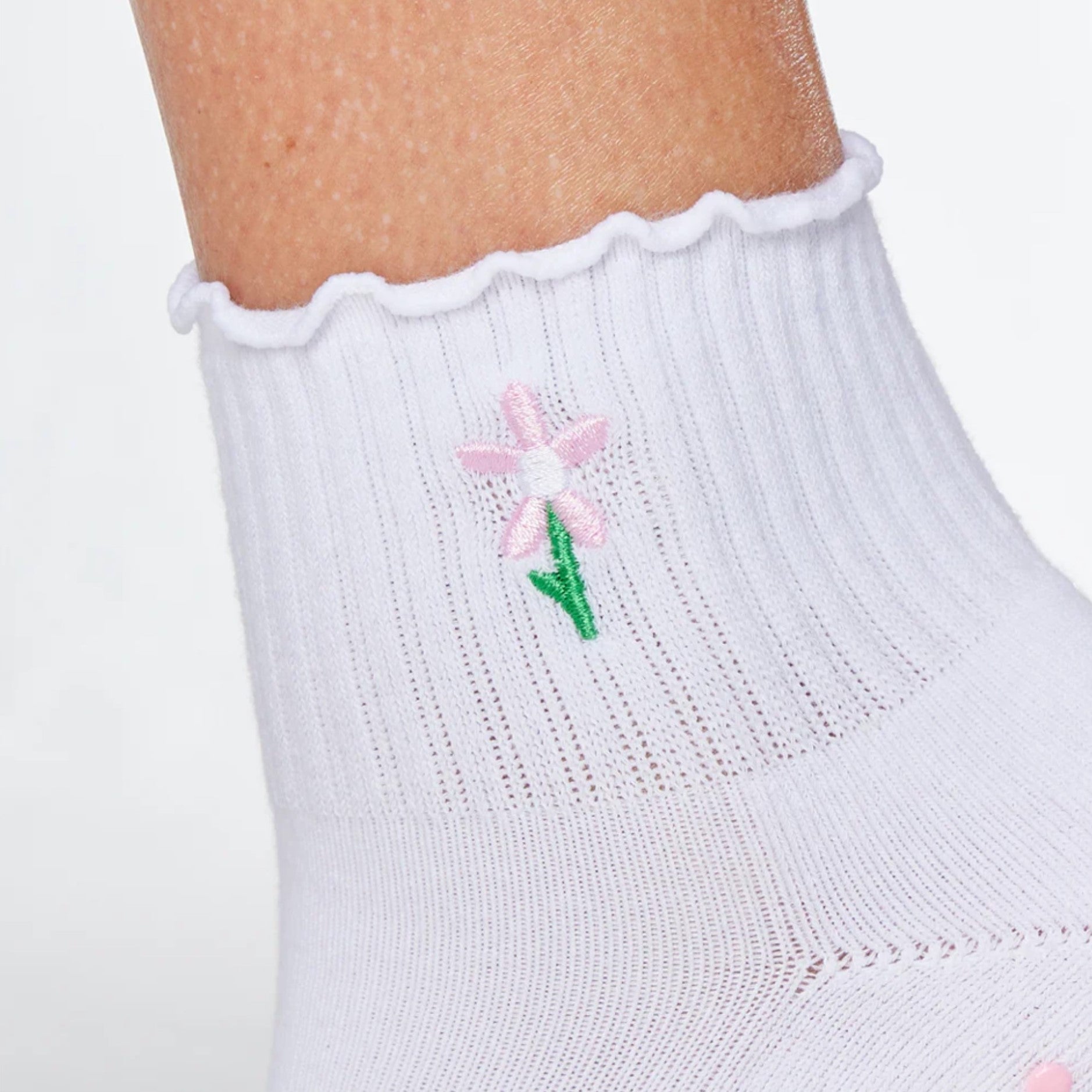 Ruffle Flower - Crew Grip Sock (Barre / Pilates)