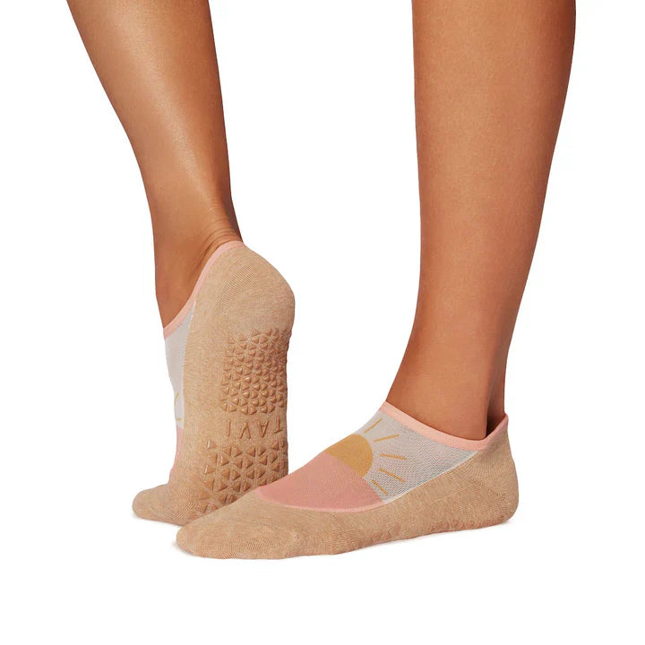 Maddie Grip Socks - Outshine (Pilates / Barre)